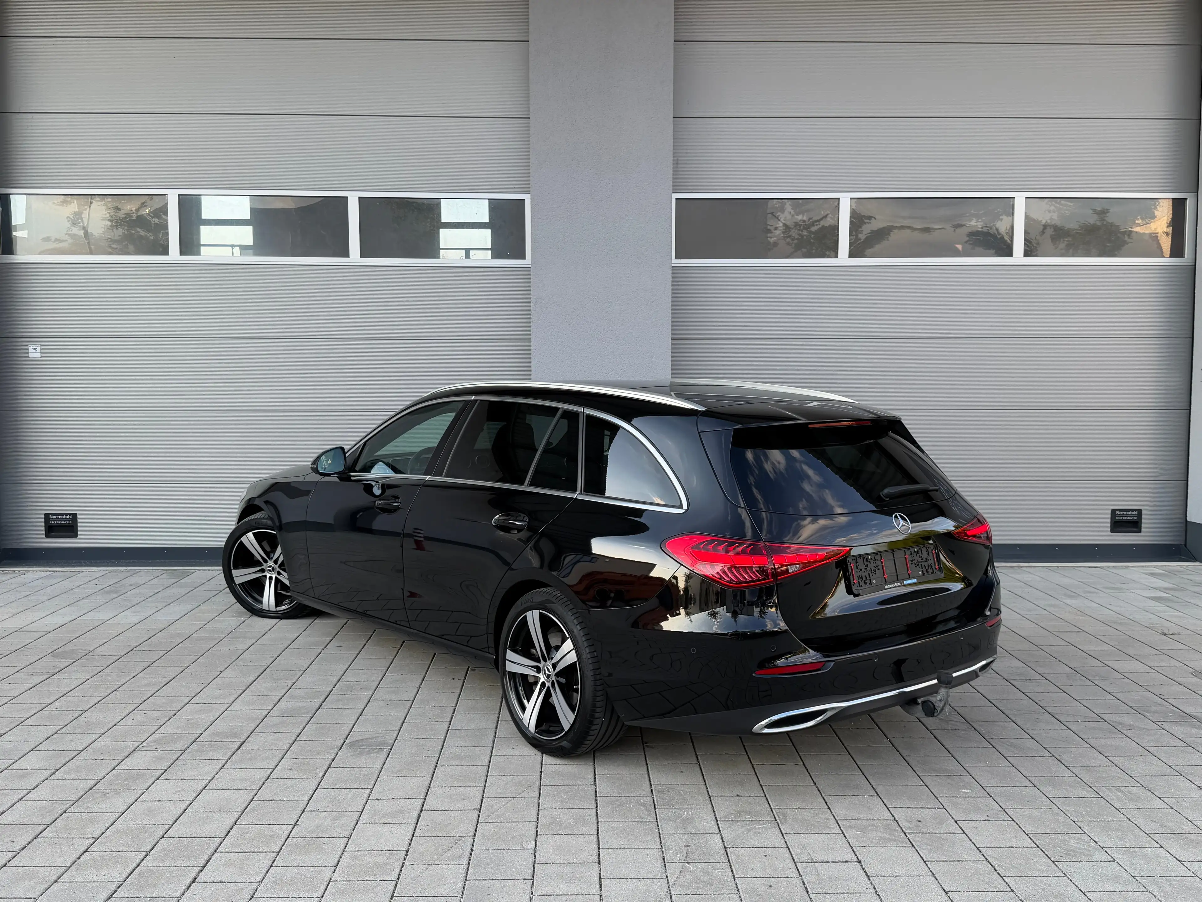 Mercedes-Benz C 300 C 300 d — photo 3