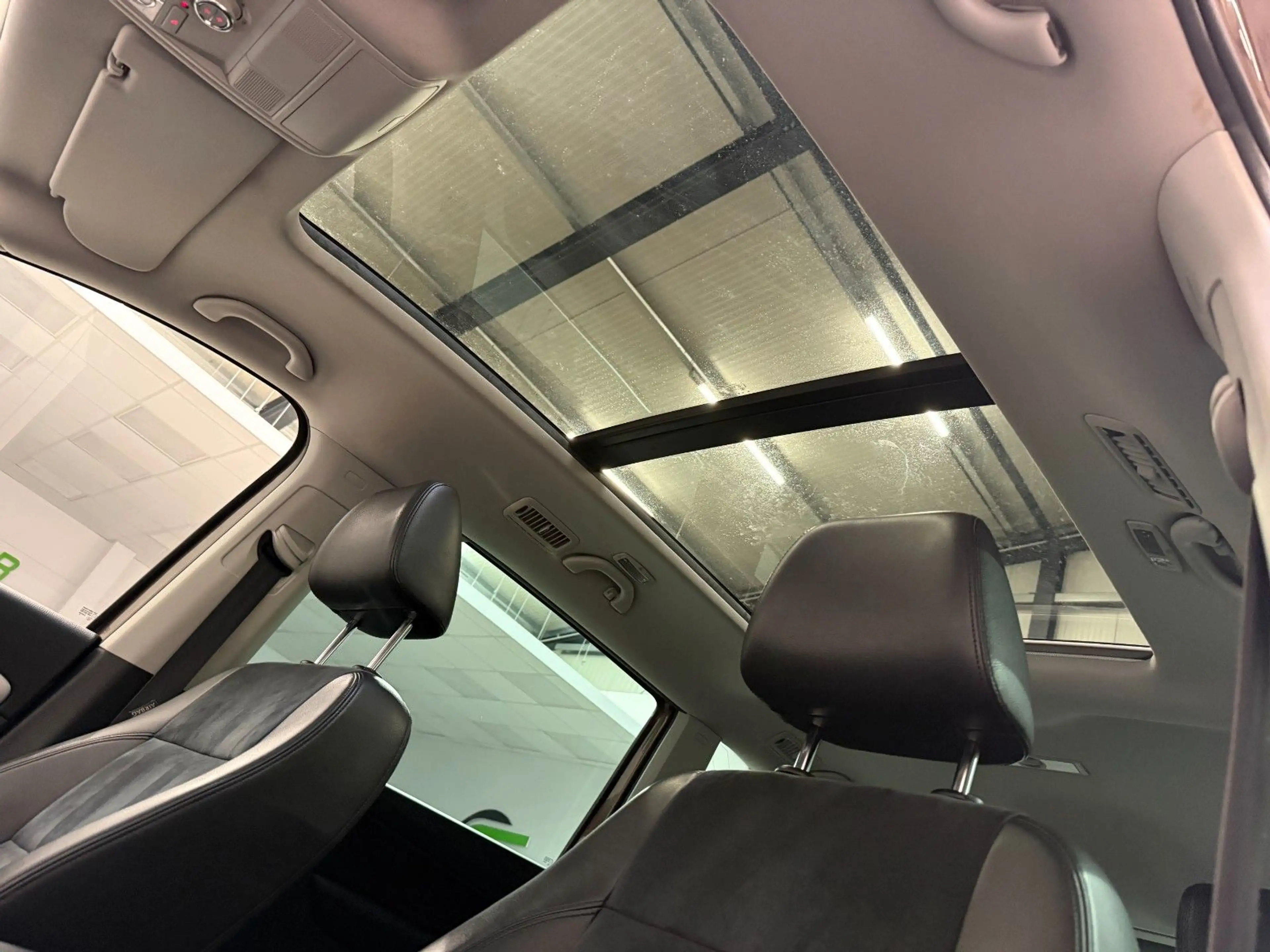 Volkswagen Sharan 2.0 TDI Highline BMT / PANORAMA / 7 SITZE — photo 15