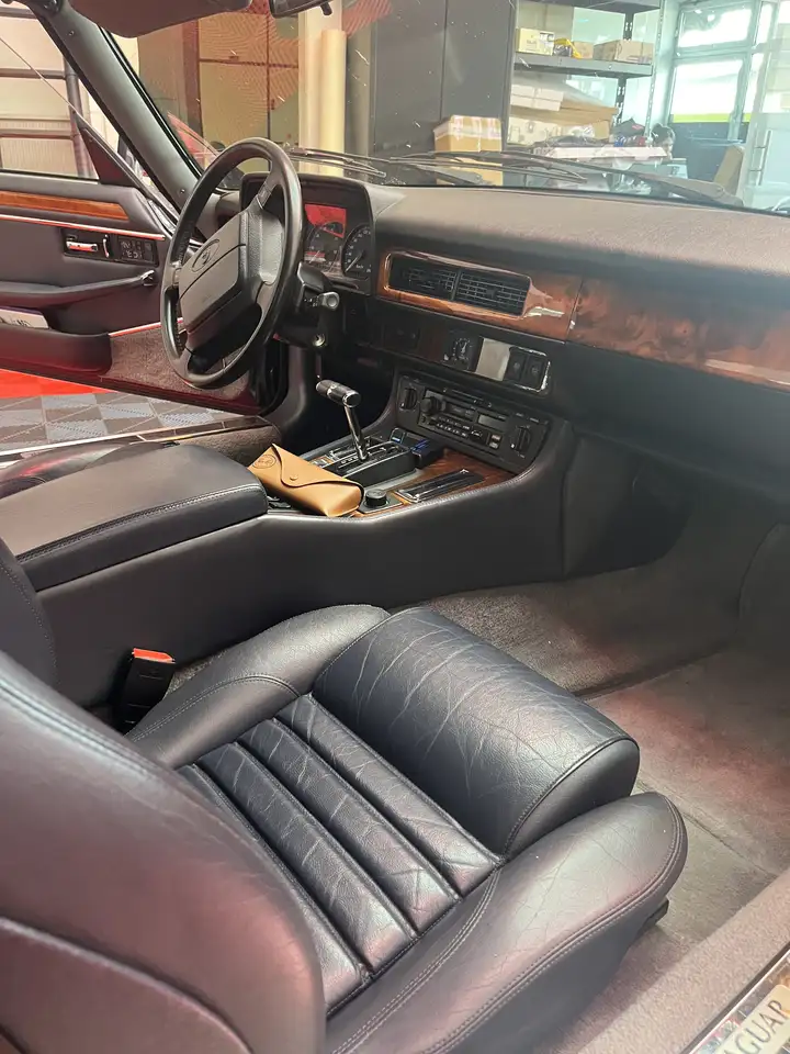 Jaguar XJS V12 Automatik 2+2 Convertible, foto 3