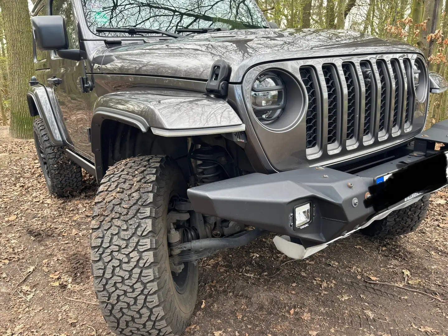 Jeep Wrangler Wrangler 2.0 T-GDI Hardtop AWD Automatik Sahara Grau - 2