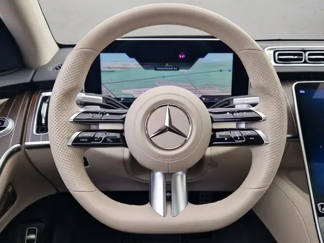 Mercedes-Benz S-Class view 11