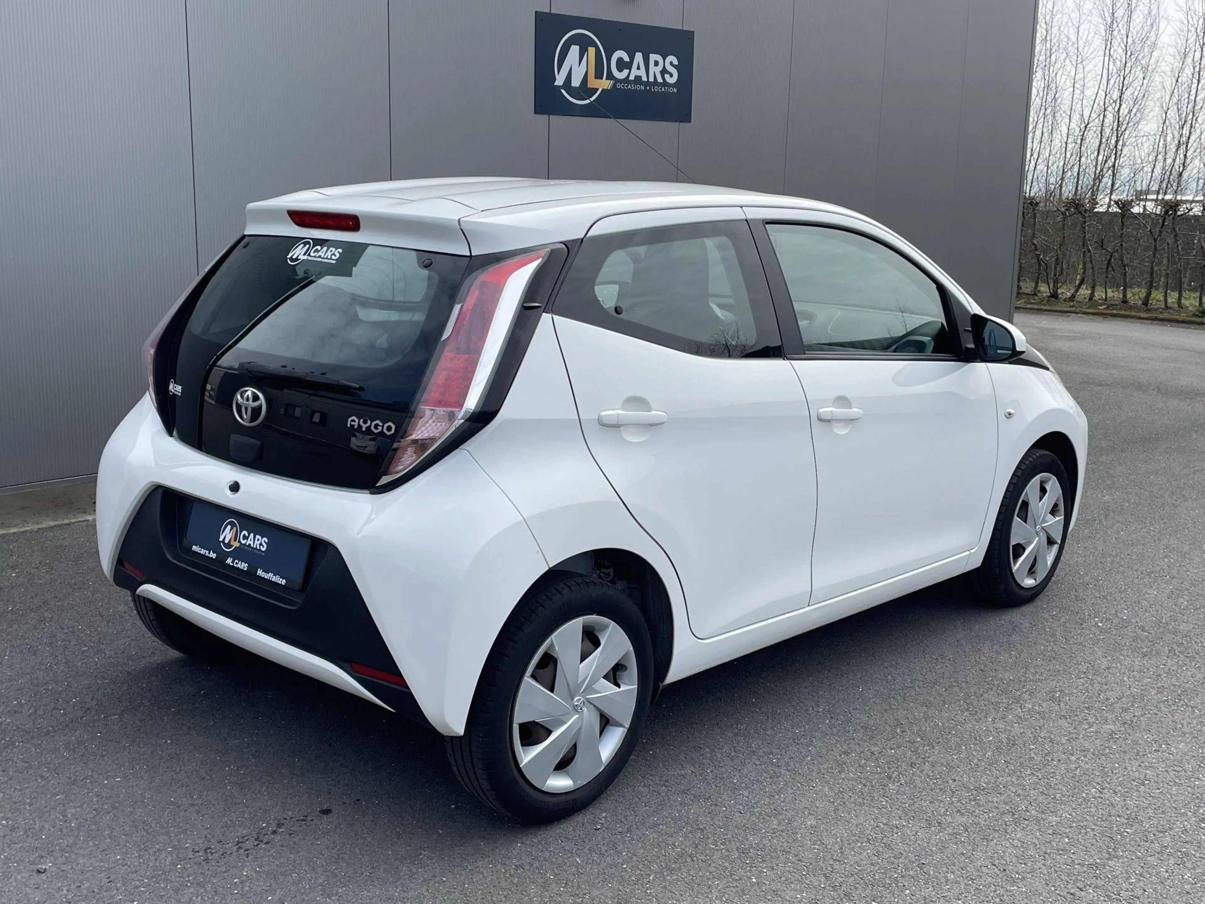 Toyota Aygo 1.0X-PLAY 5 PORTES — photo 6