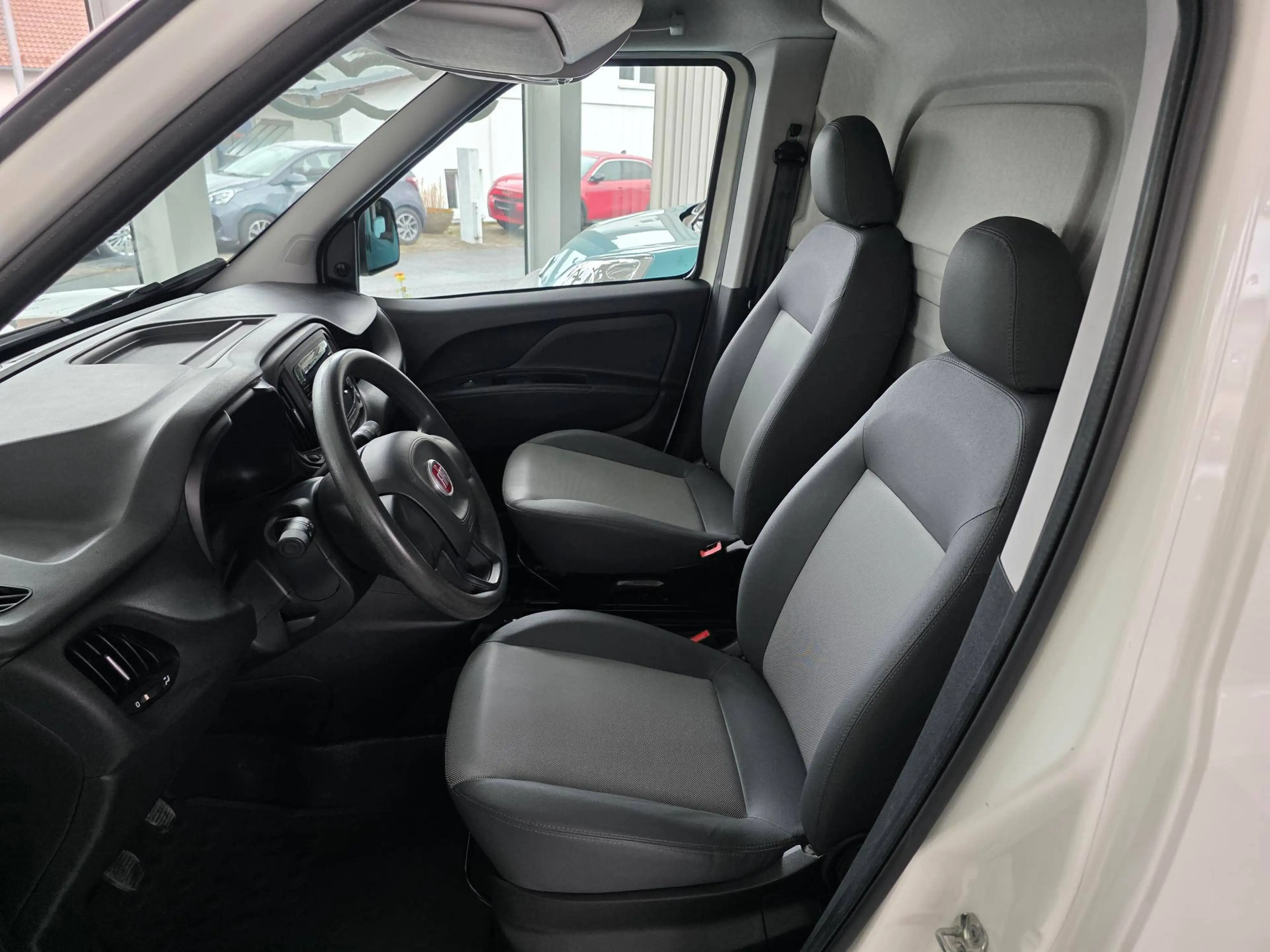 Fiat Doblo L1H1 — photo 9