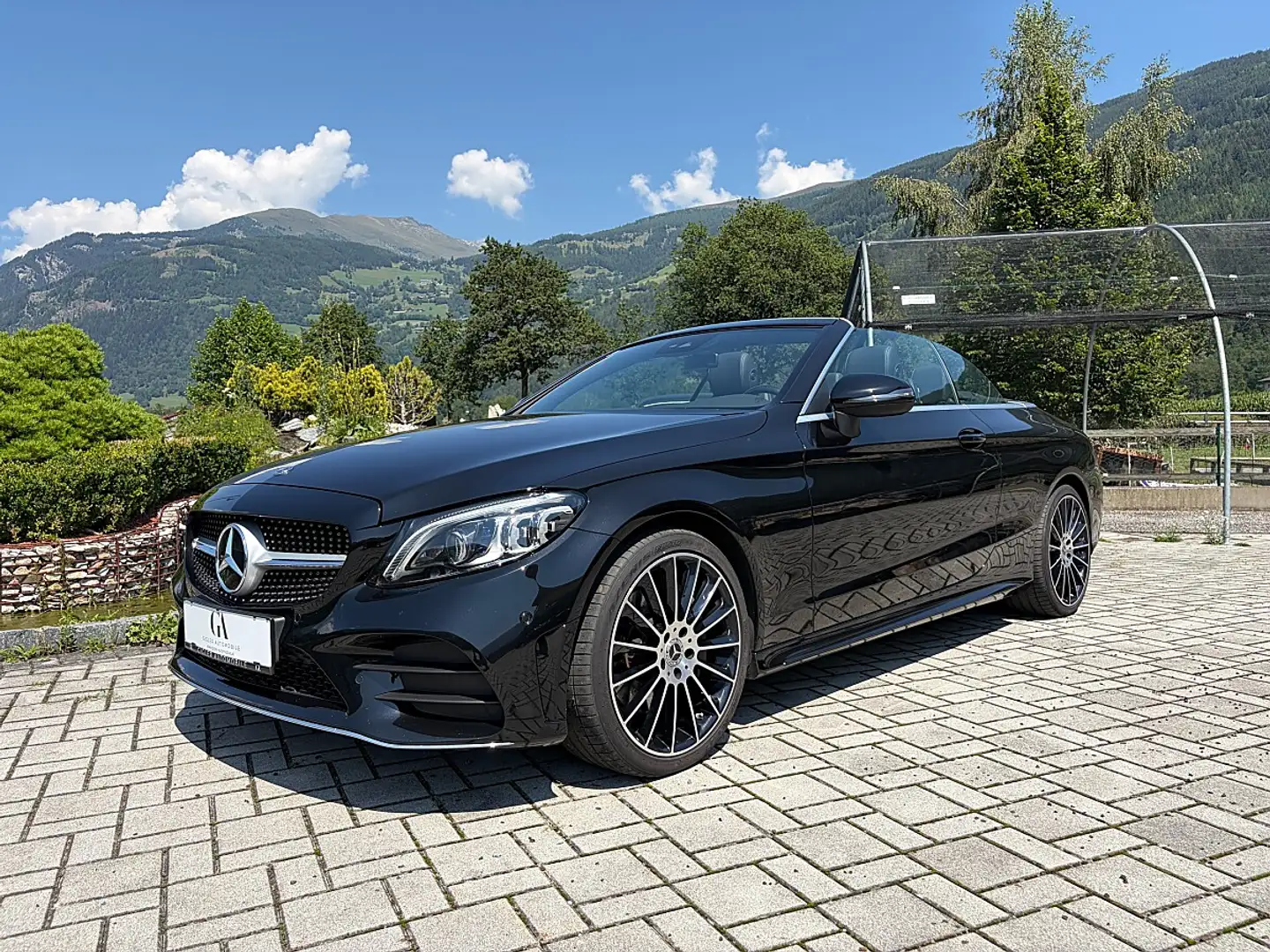 Mercedes-Benz C 300 Cabrio Aut. / AMG Line / Airscarf / Multibeam-LED Schwarz - 1