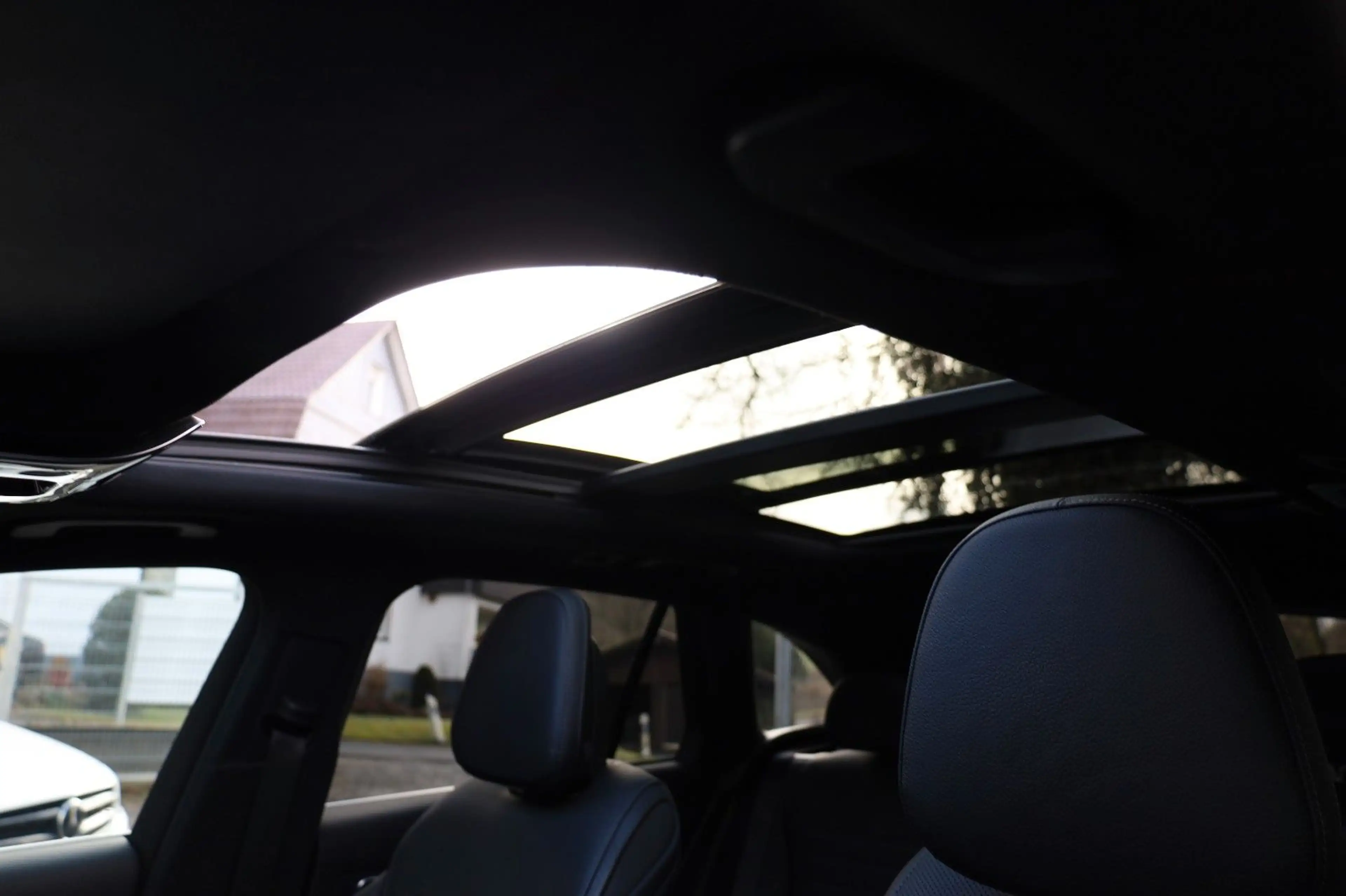 Mercedes-Benz GLC 450 d 4Matic/AMG Line/PANO/VOLL/ACC/BURMESTER — photo 14
