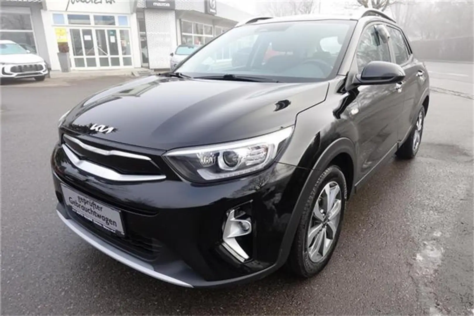 Kia Stonic 1,25 MPI ISG Silber Schwarz - 1