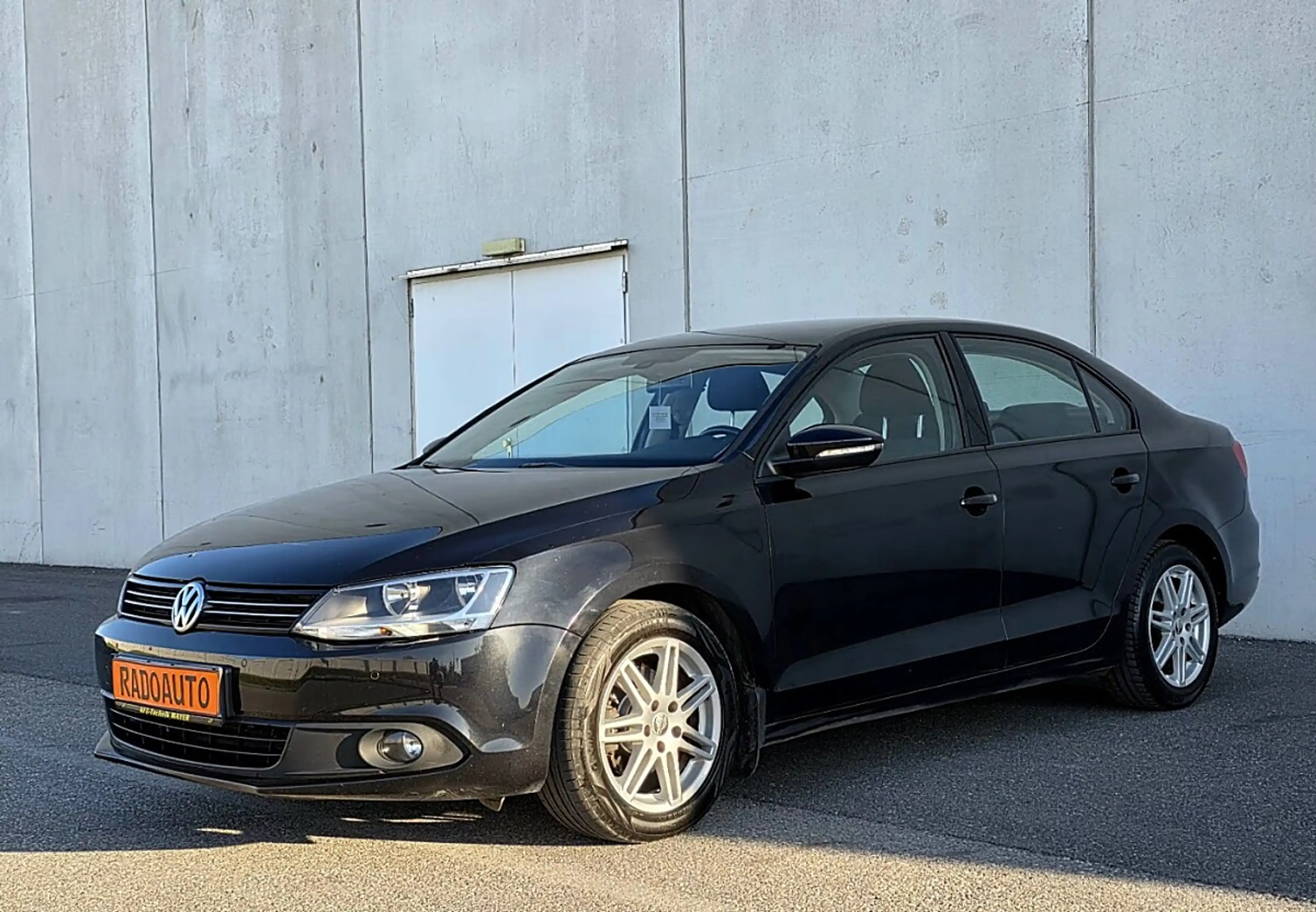 Volkswagen Jetta Comfortline 1,6 TDI BMT DPF — photo 7