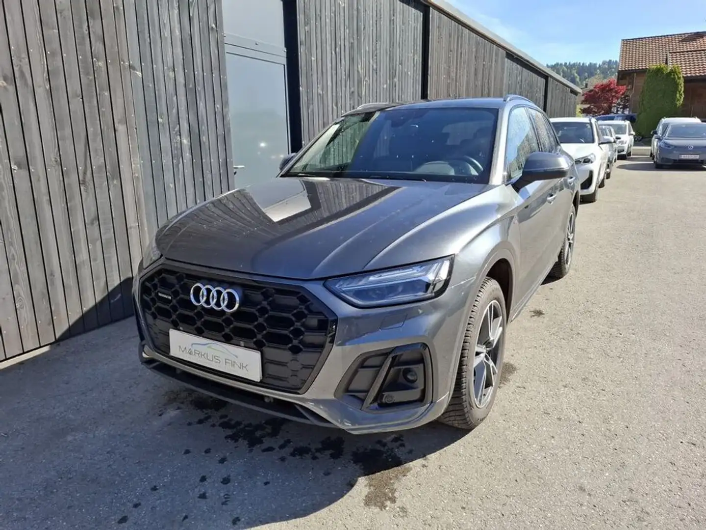 Audi Q5 40 TDI quattro intense S line Grau - 1