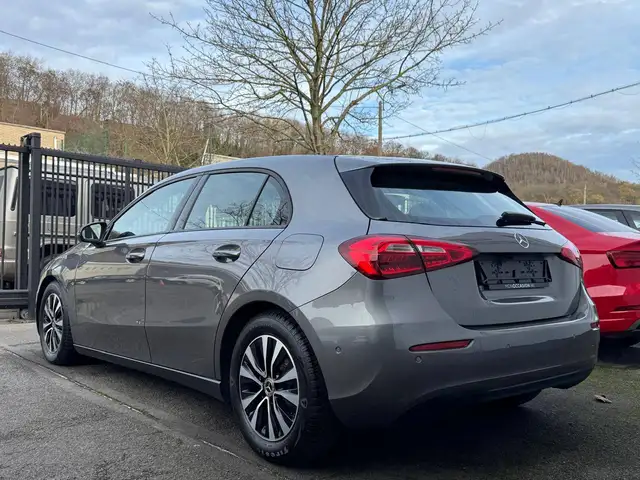 Mercedes-Benz A view 14