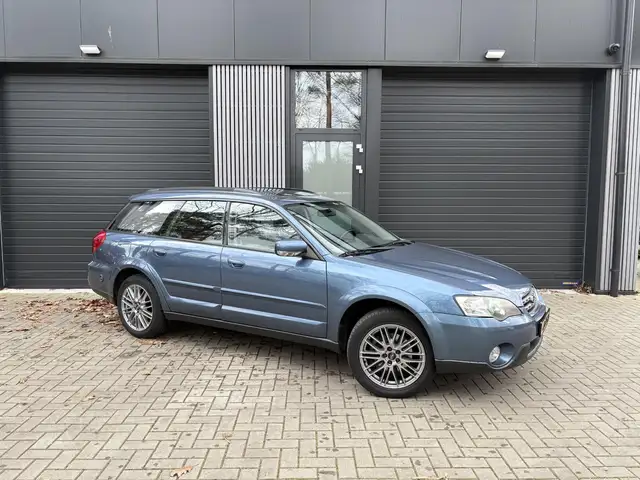 Subaru OUTBACK 2.5i