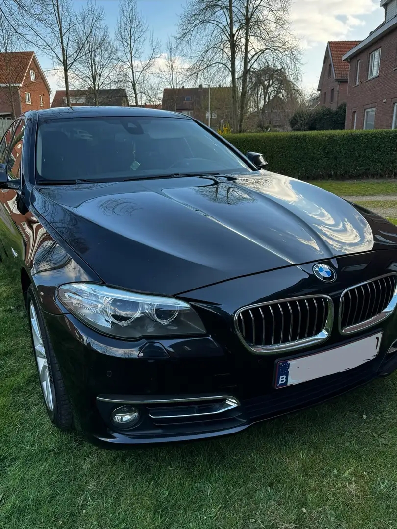 BMW 520 520d Aut. Luxury Line Zwart - 1