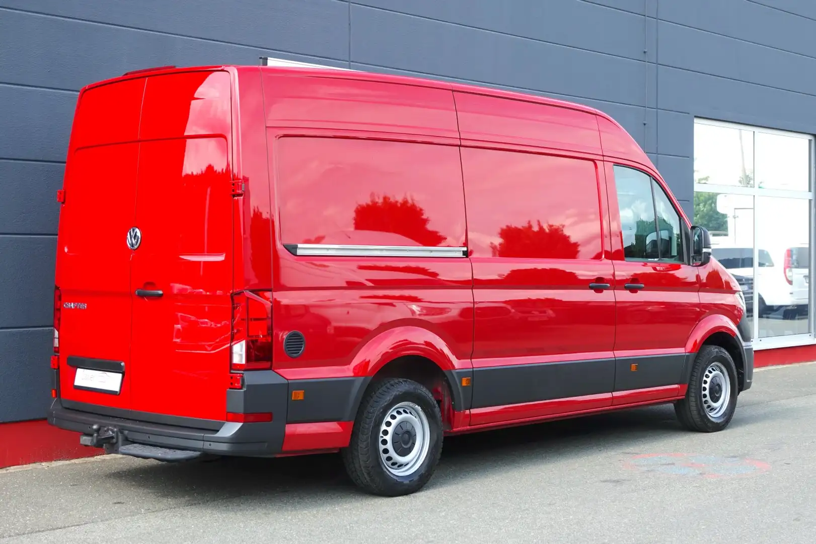 Volkswagen Crafter 35 2.0 TDI L2H2 PDC Werkstatt AHK Rot - 2