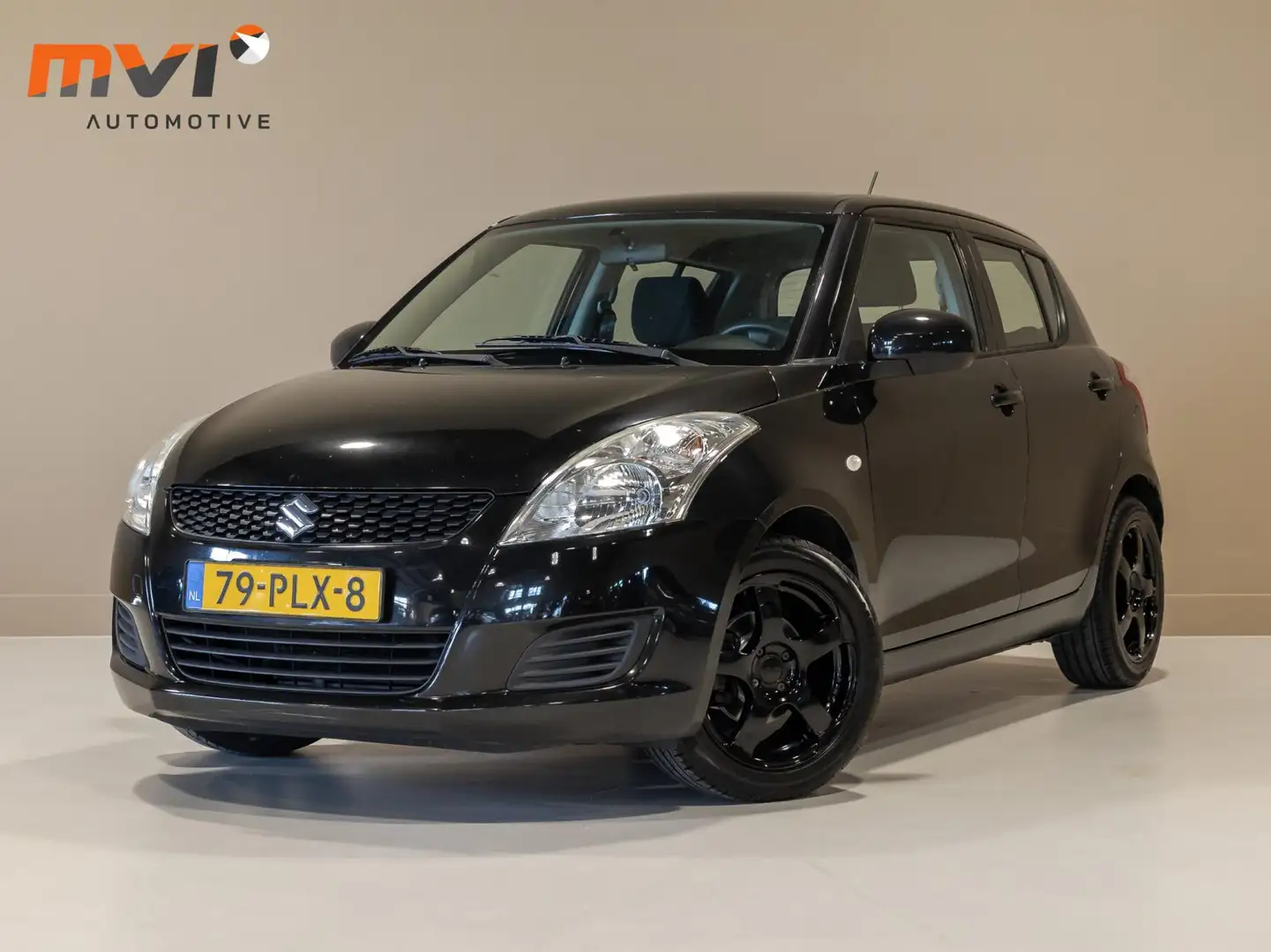 Suzuki Swift 1.2 Comfort EASSS / 94pk / Stoelverwarming / Zwart - 1