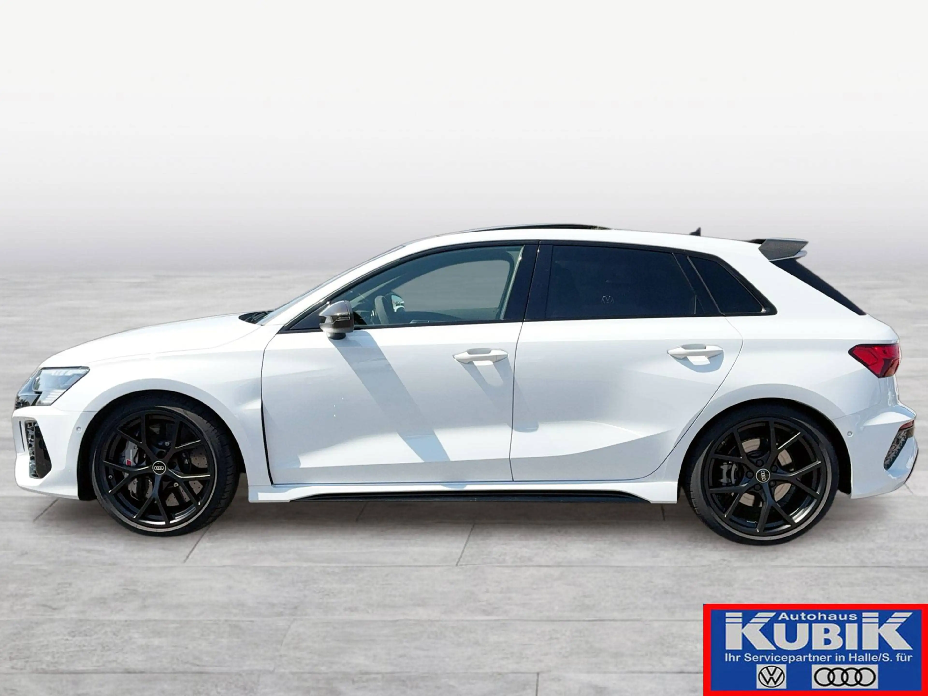 Audi RS3 Sportback 2,5 TFSI quattro S tronic+Dynamik Plus+Sportabgasanlage+Keramikbremse+ — photo 3