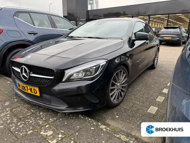 Mercedes-Benz CLA 200 Shooting Brake Ambition LED | Parkeersensoren Rond
