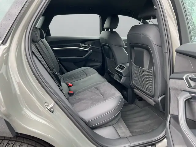 Audi Q8 E-Tron view 13