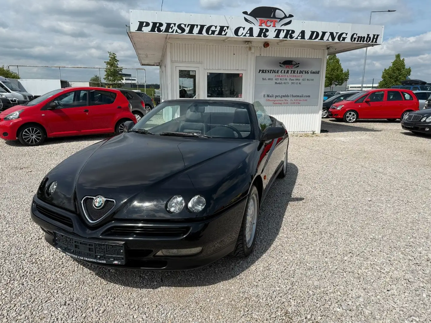 Alfa Romeo Spider 2.0 16V T.Spark Base Negro - 1