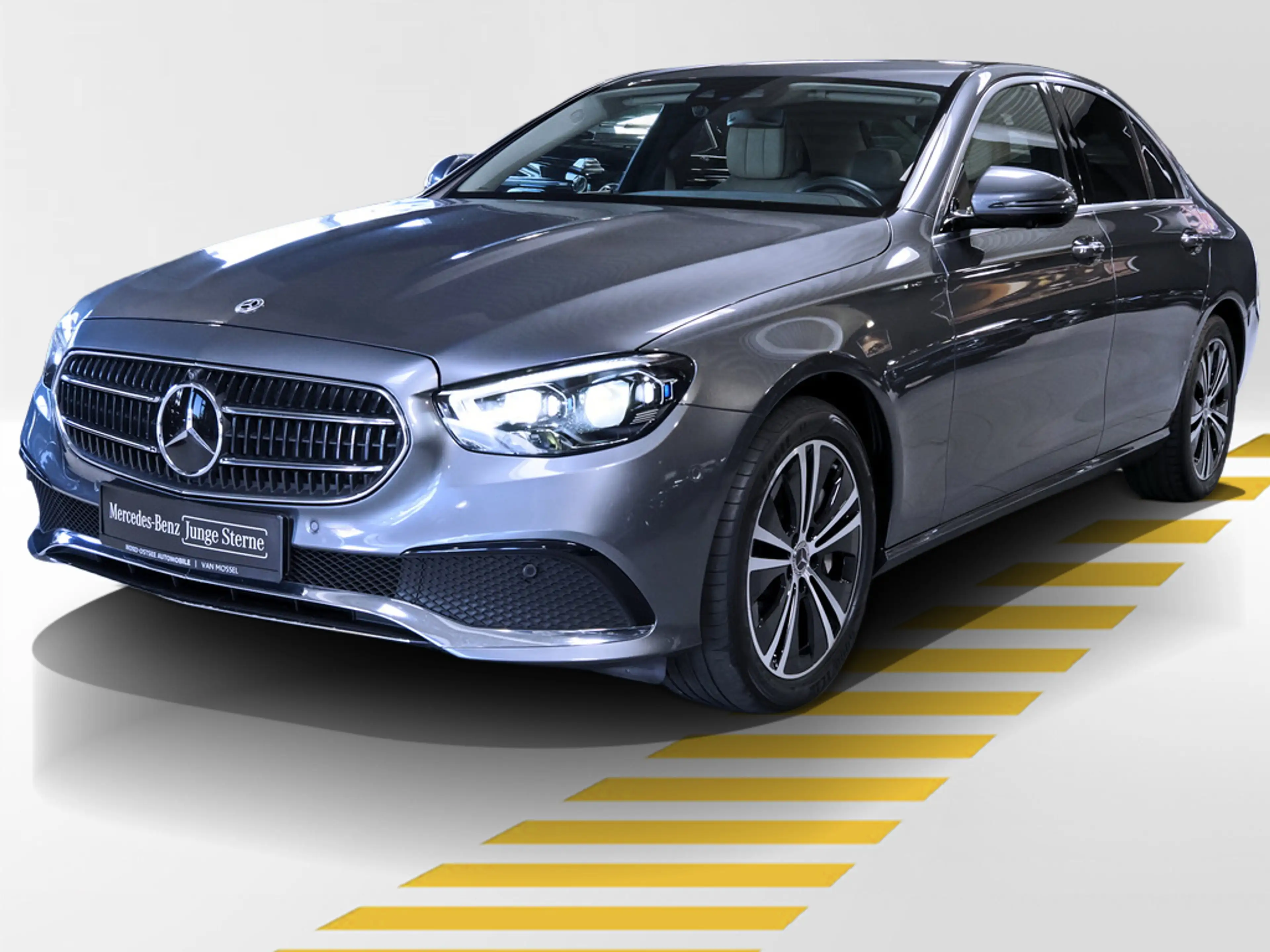 Mercedes-Benz E 400 d 4M AVANTGARDE 360 KAMERA ACC AHK SHZ — photo 2