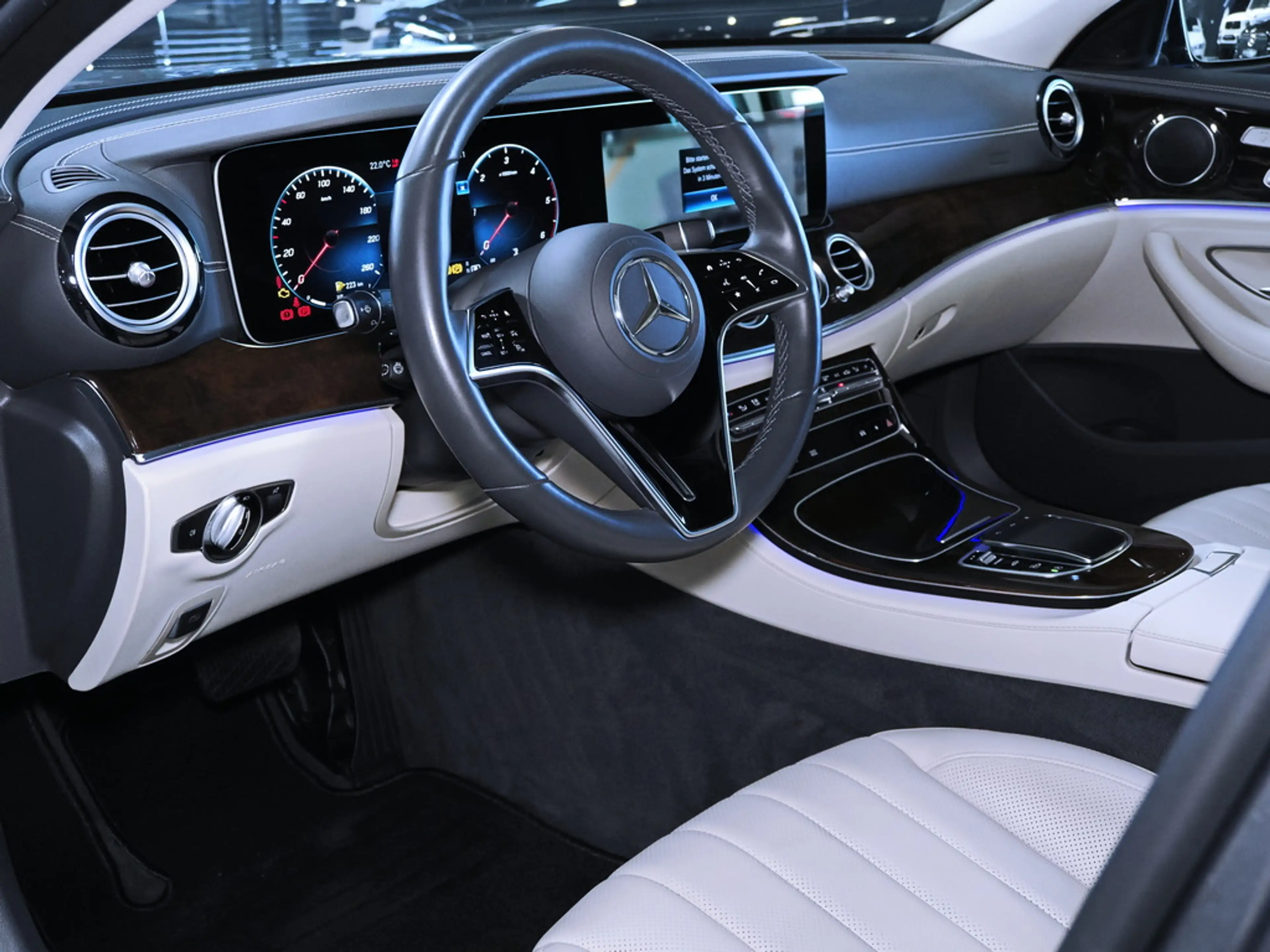 Mercedes-Benz E 400 d 4M AVANTGARDE 360 KAMERA ACC AHK SHZ — photo 9