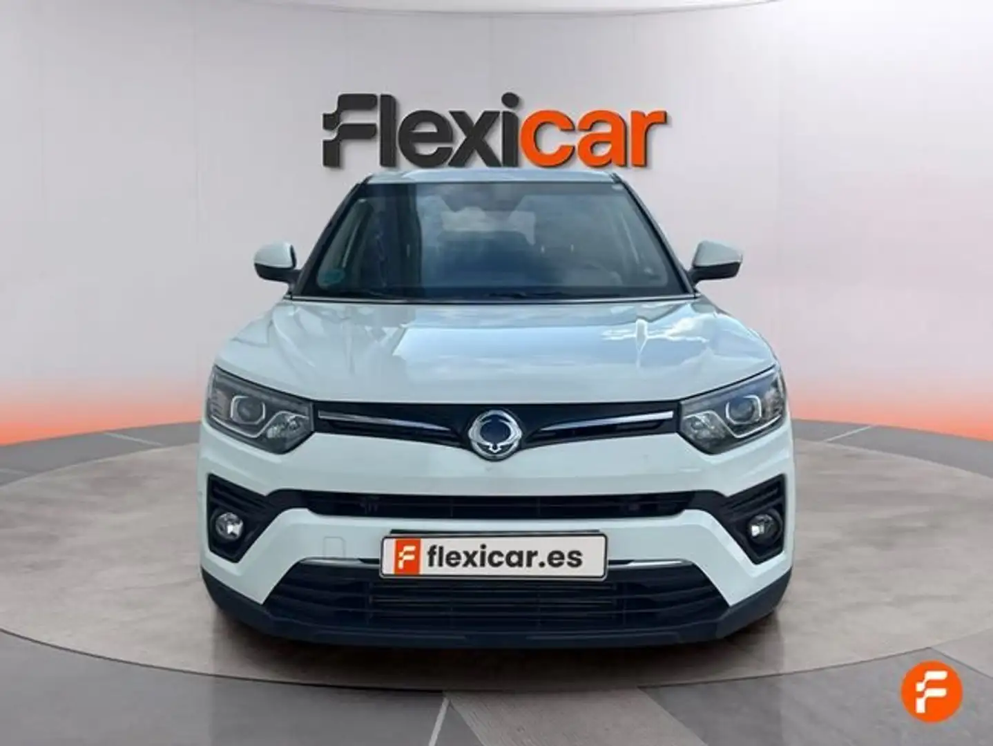SsangYong Tivoli G12 Urban Plus 4x2 Blanco - 2