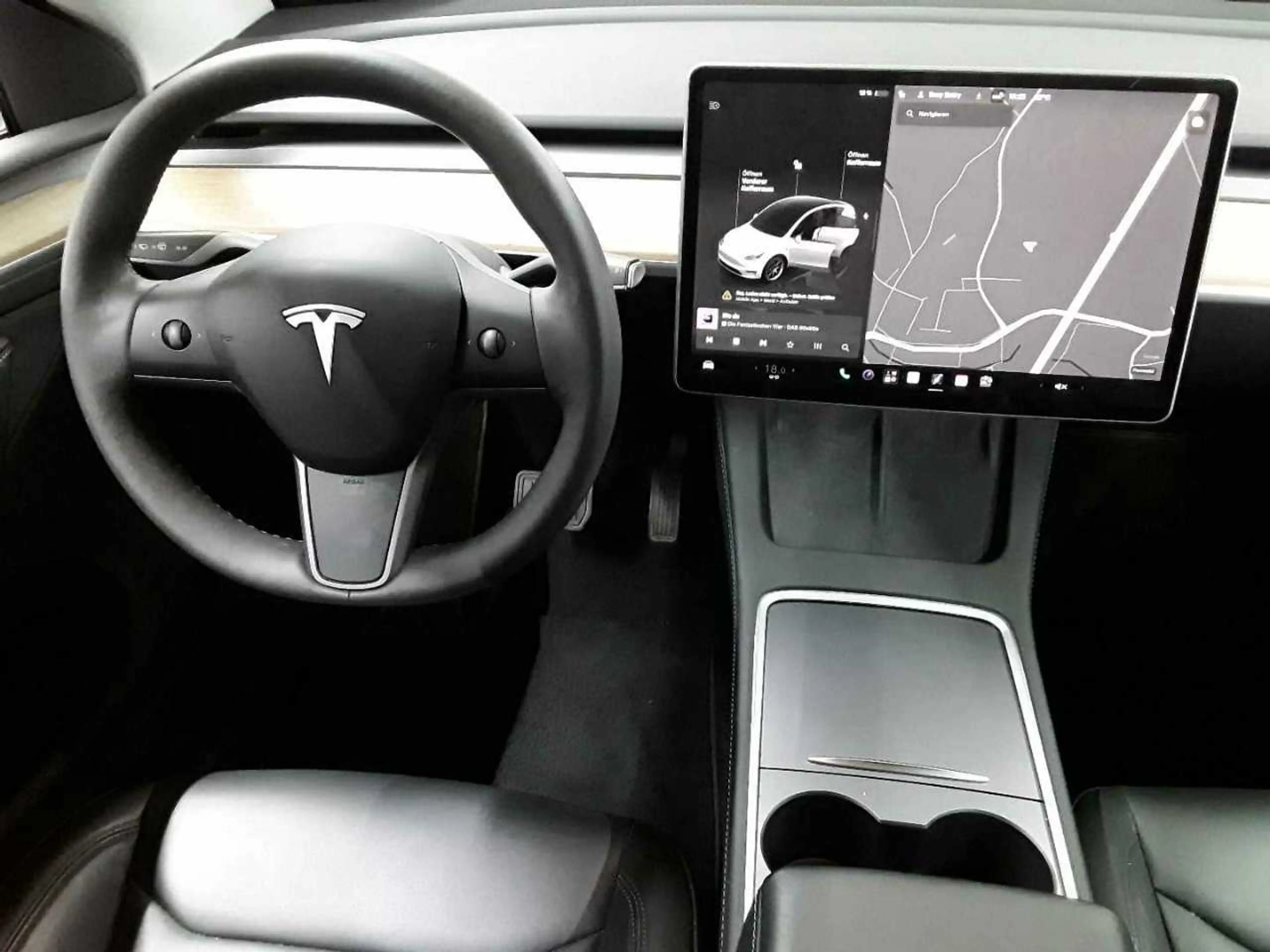 Tesla Model Y Model Y Long Range AWD enh. Autopilot — photo 10
