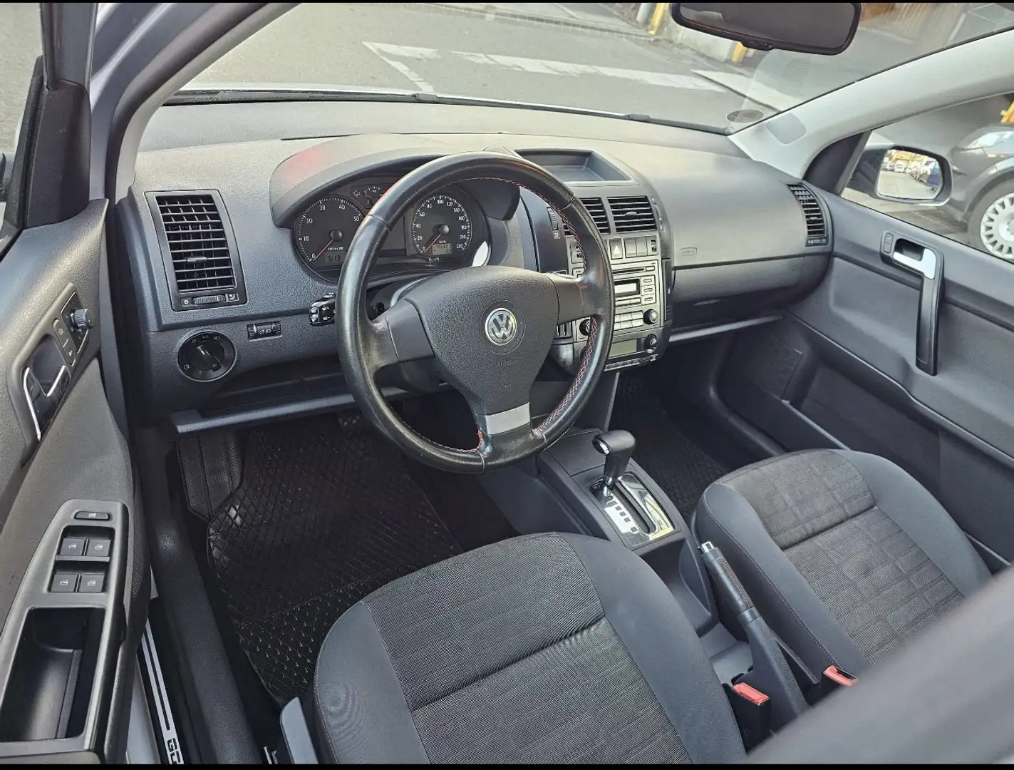 Volkswagen Polo Goal Automatik 1.4 Grau - 2