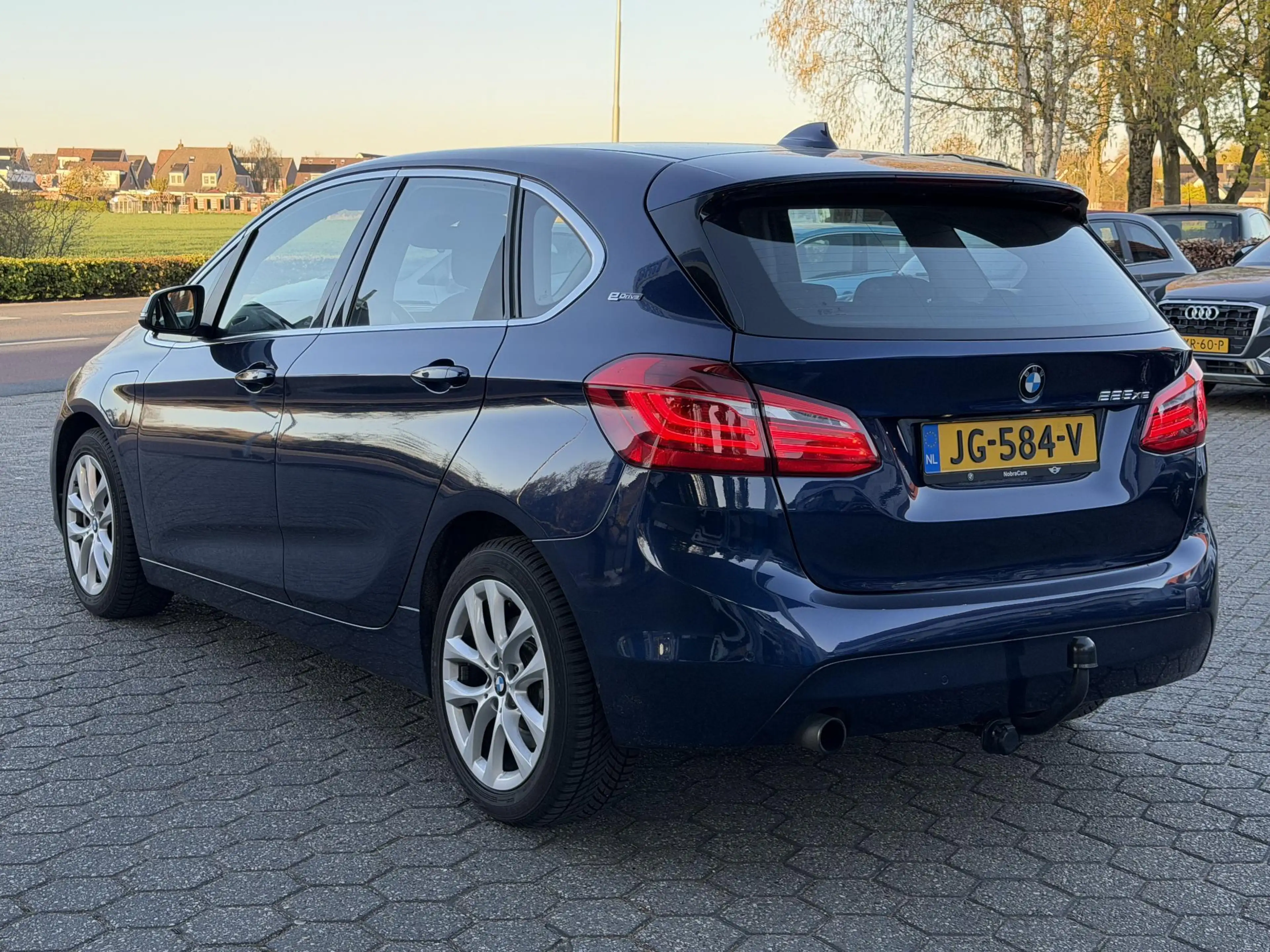 BMW 225 2-serie Active Tourer 225xe Centennial Executive A — photo 8