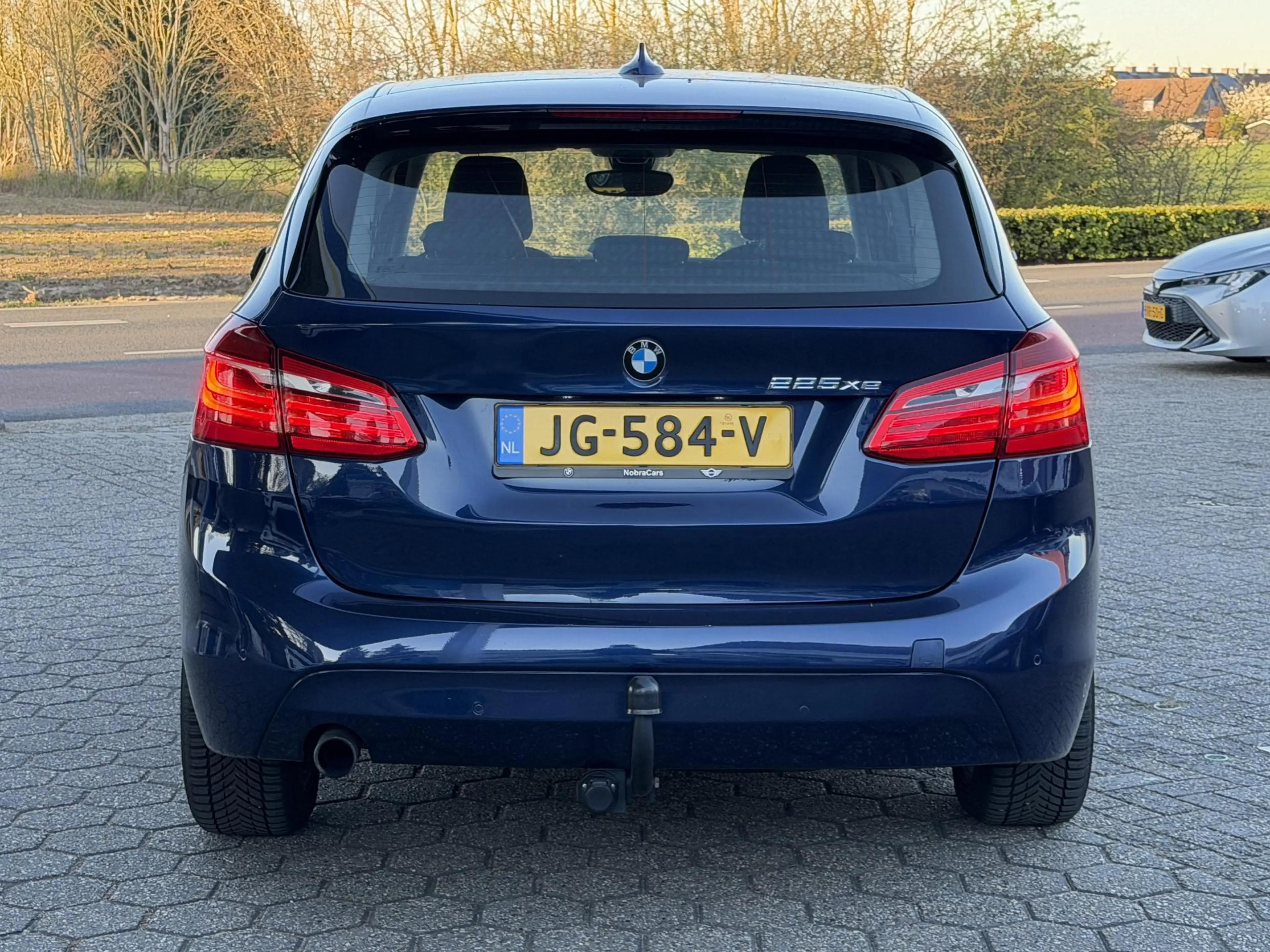 BMW 225 2-serie Active Tourer 225xe Centennial Executive A — photo 9