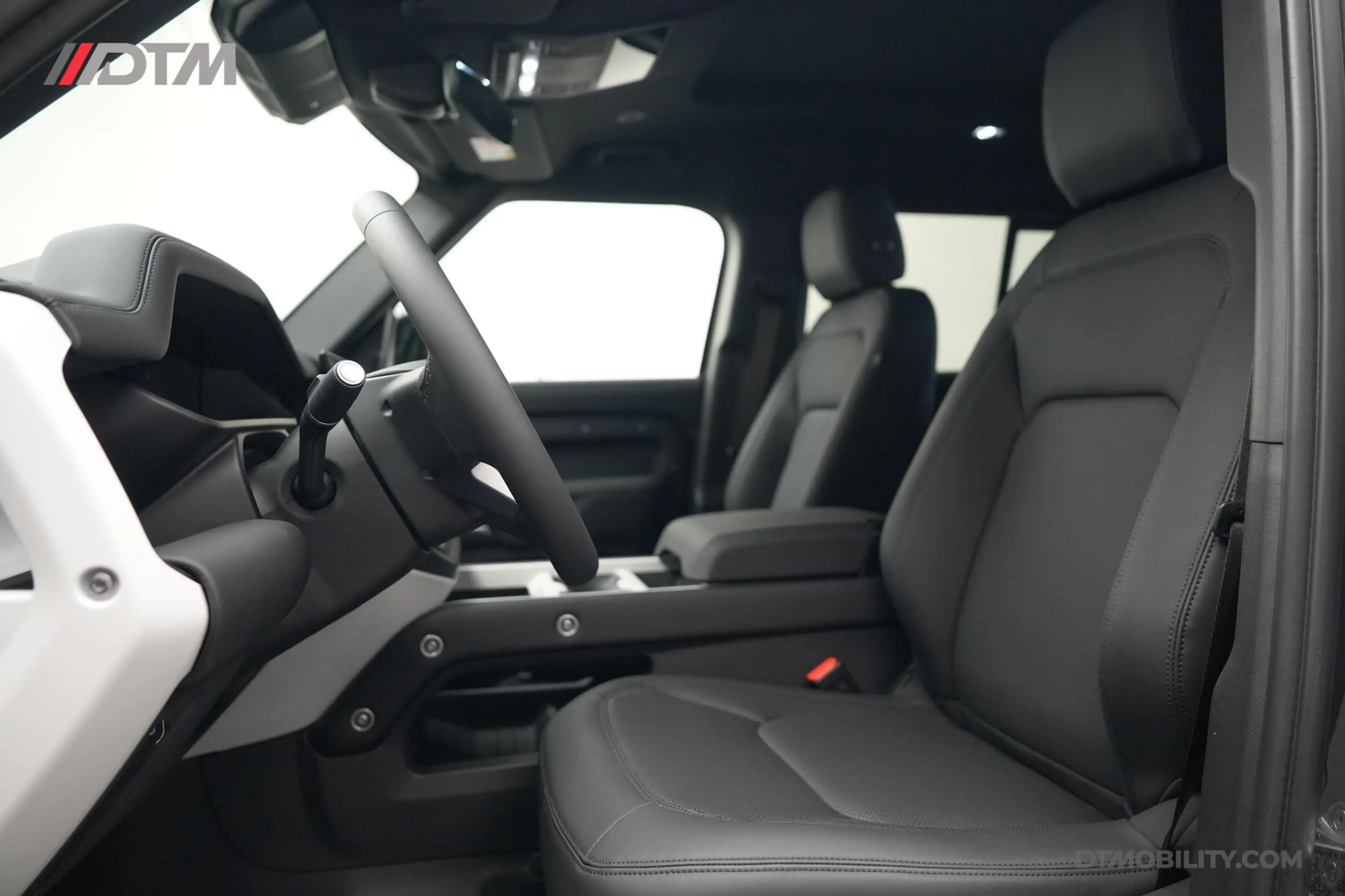 Land Rover Defender 2.0 P300e 110 X-Dynamic PHEV SE | NIEUW! | Leder | — photo 4
