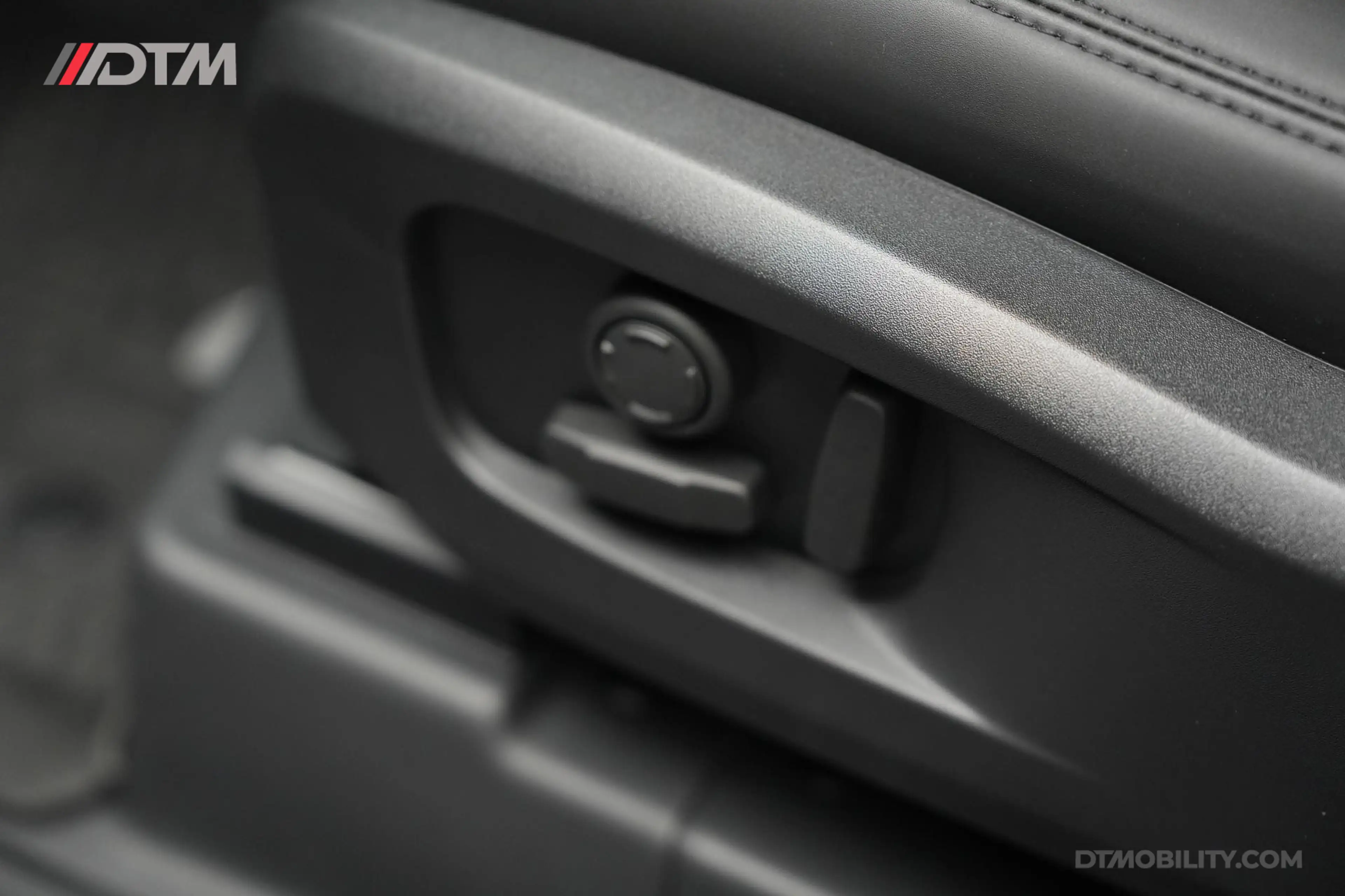Land Rover Defender 2.0 P300e 110 X-Dynamic PHEV SE | NIEUW! | Leder | — photo 13