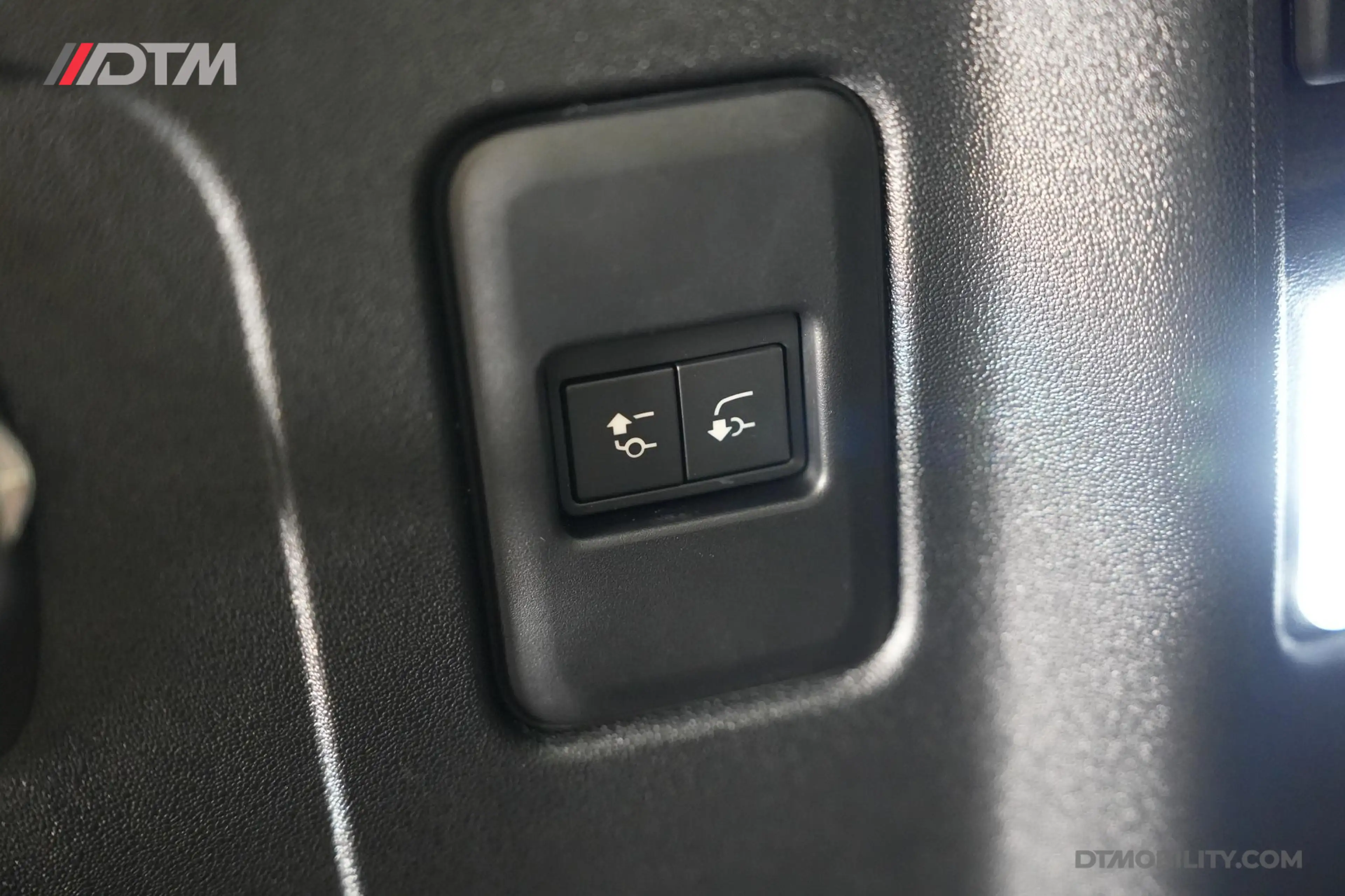 Land Rover Defender 2.0 P300e 110 X-Dynamic PHEV SE | NIEUW! | Leder | — photo 18