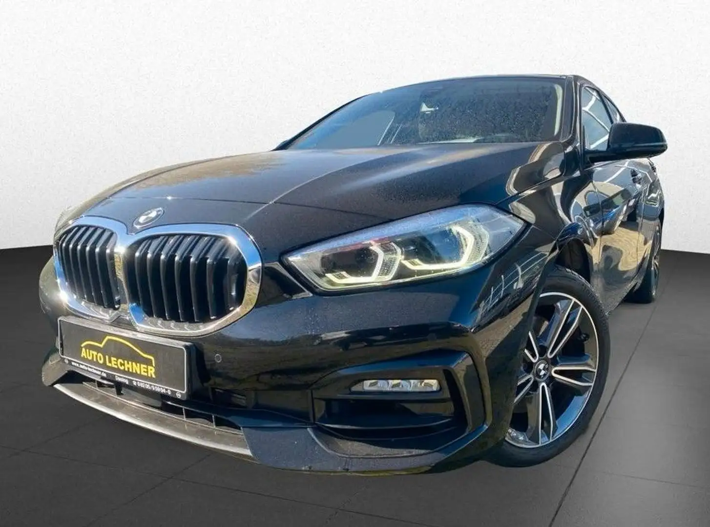 BMW 118 i Lim. Sport Line*AT*CARPLAY*SHZ*LED*NAV* Negro - 1