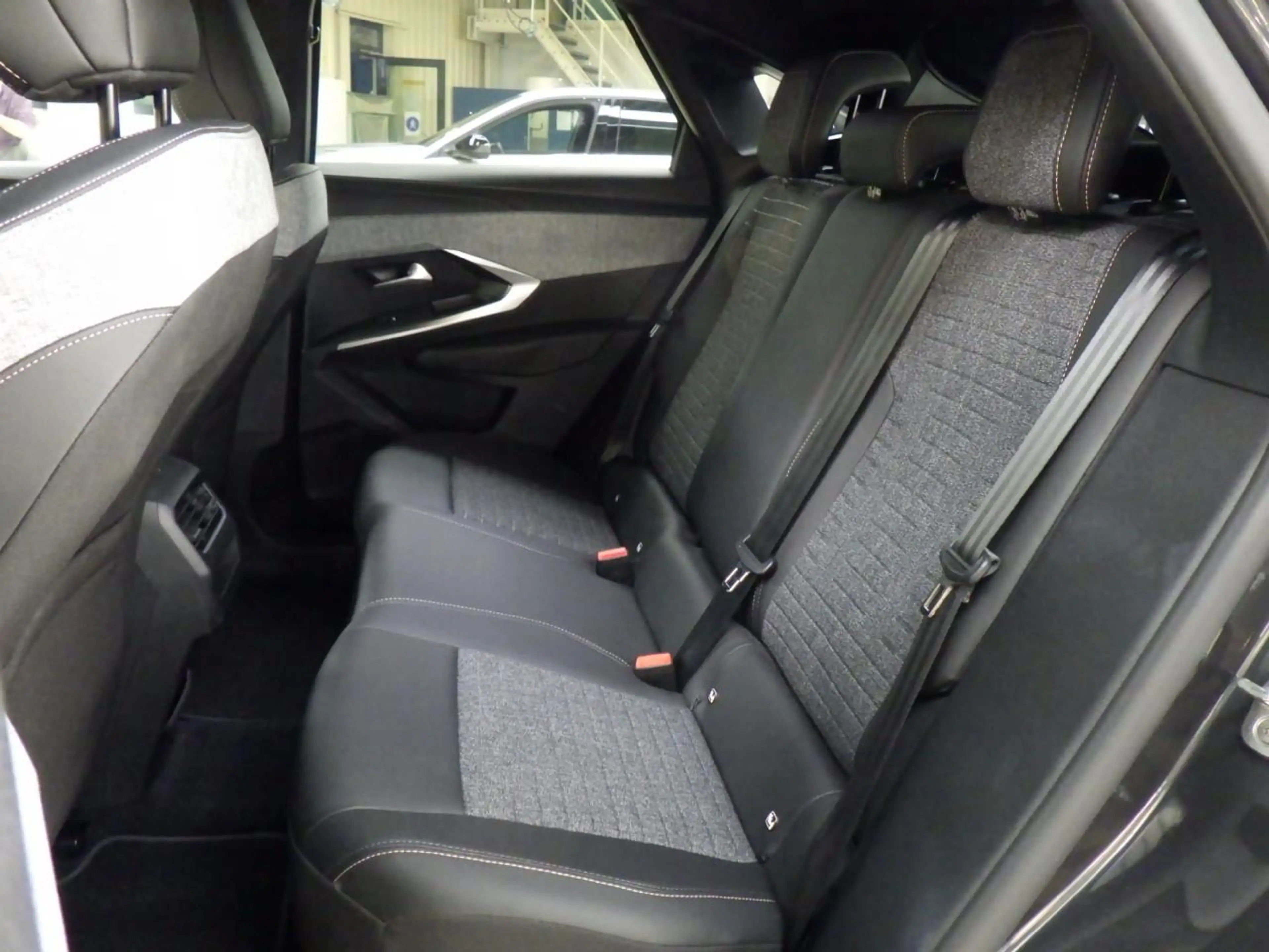 Peugeot 3008 e-3008 Allure Avantage 210 73 kWh 100%SOH! Tot 8 J — photo 7