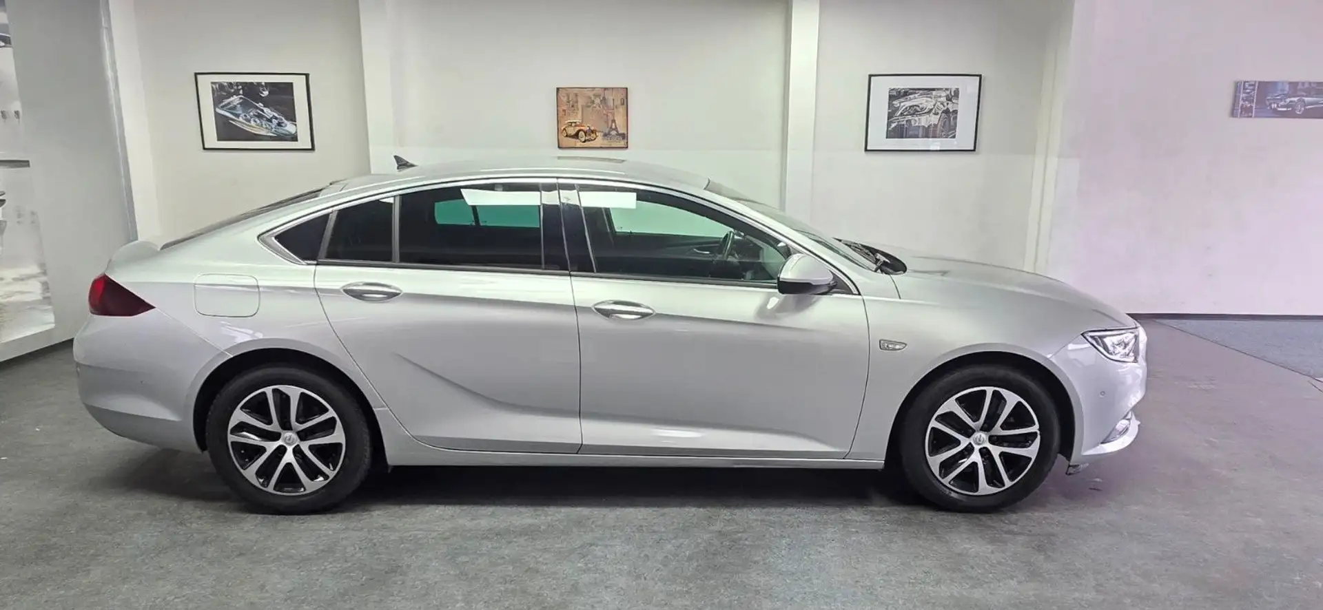 Opel Insignia 1.6 D Edition Limo Kamera PDC Silber - 1