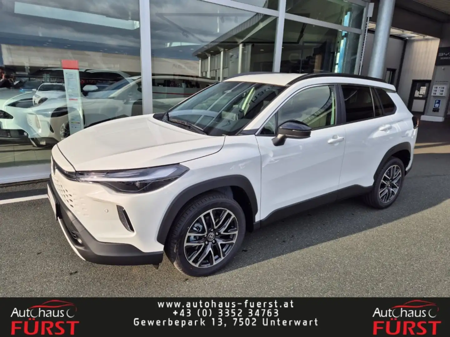 Toyota Corolla Cross 1.8, Active Drive, 4x2 Weiß - 1