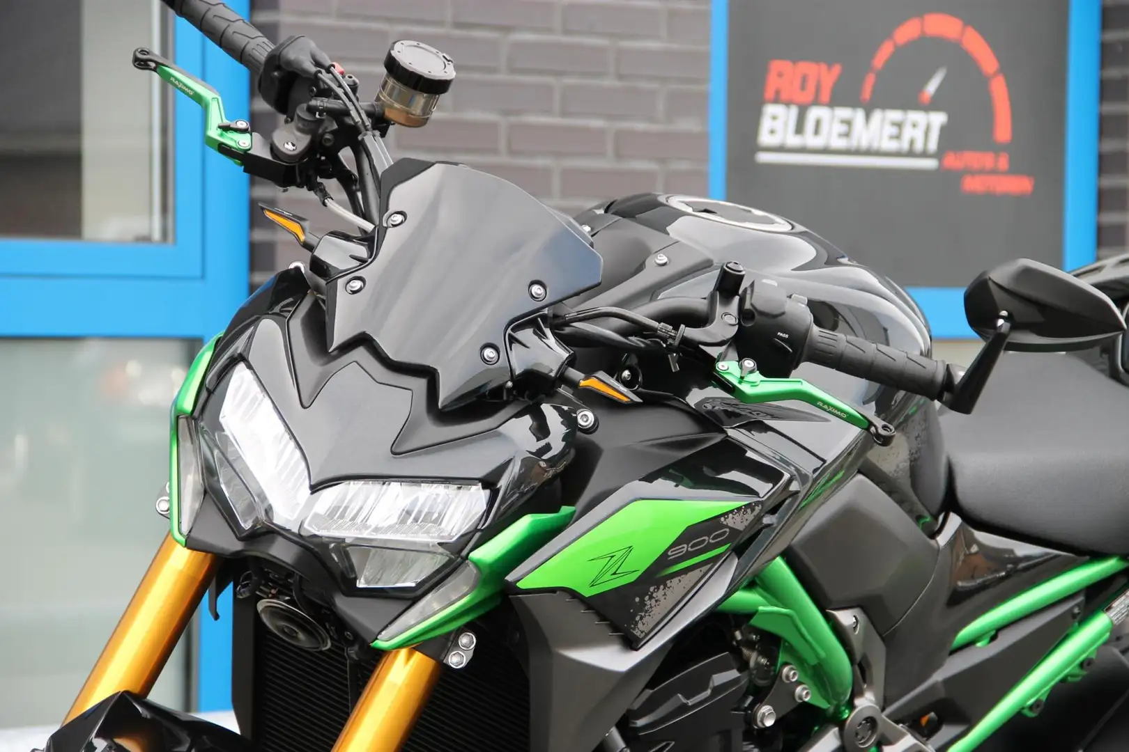 Kawasaki Z 900 Zwart - 2