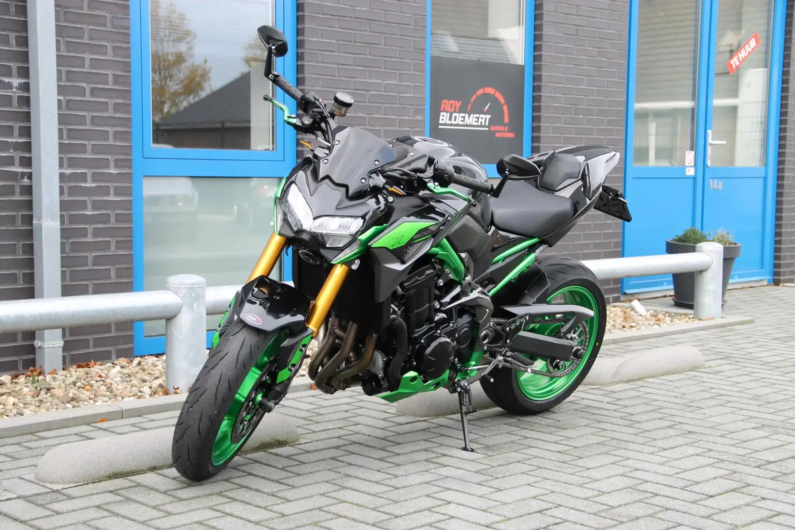 Kawasaki Z 900 Zwart - 1