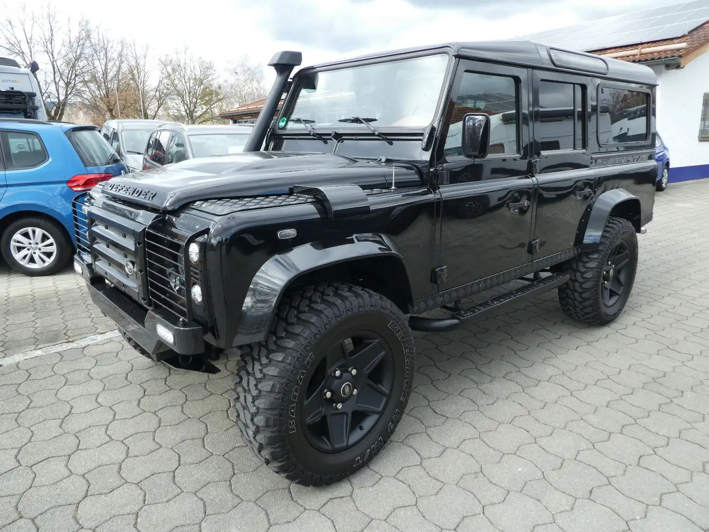 Land Rover Defender 110   Neuwertig! Schwarz - 2
