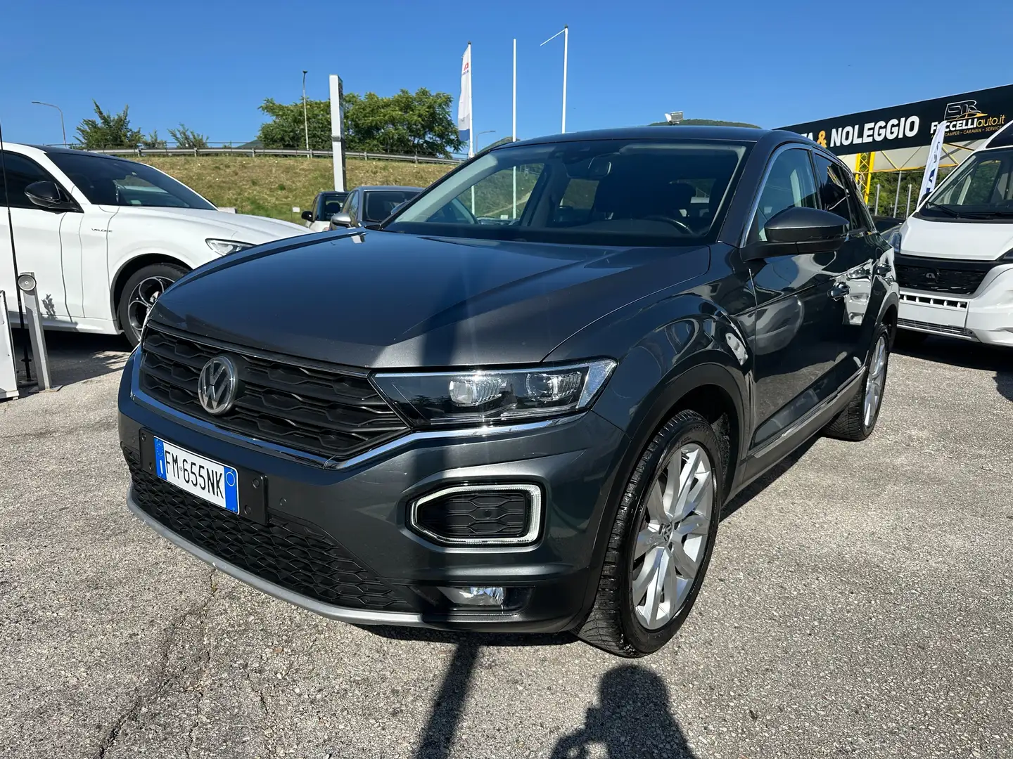 Volkswagen T-Roc 2.0 tdi Advanced 4motion dsg Grau - 1