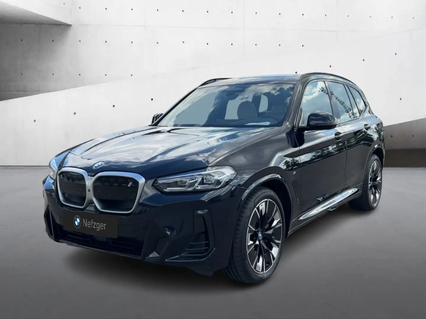 BMW iX3 AHK LED Harman/Kardon Head-Up Parking Plus Schwarz - 1