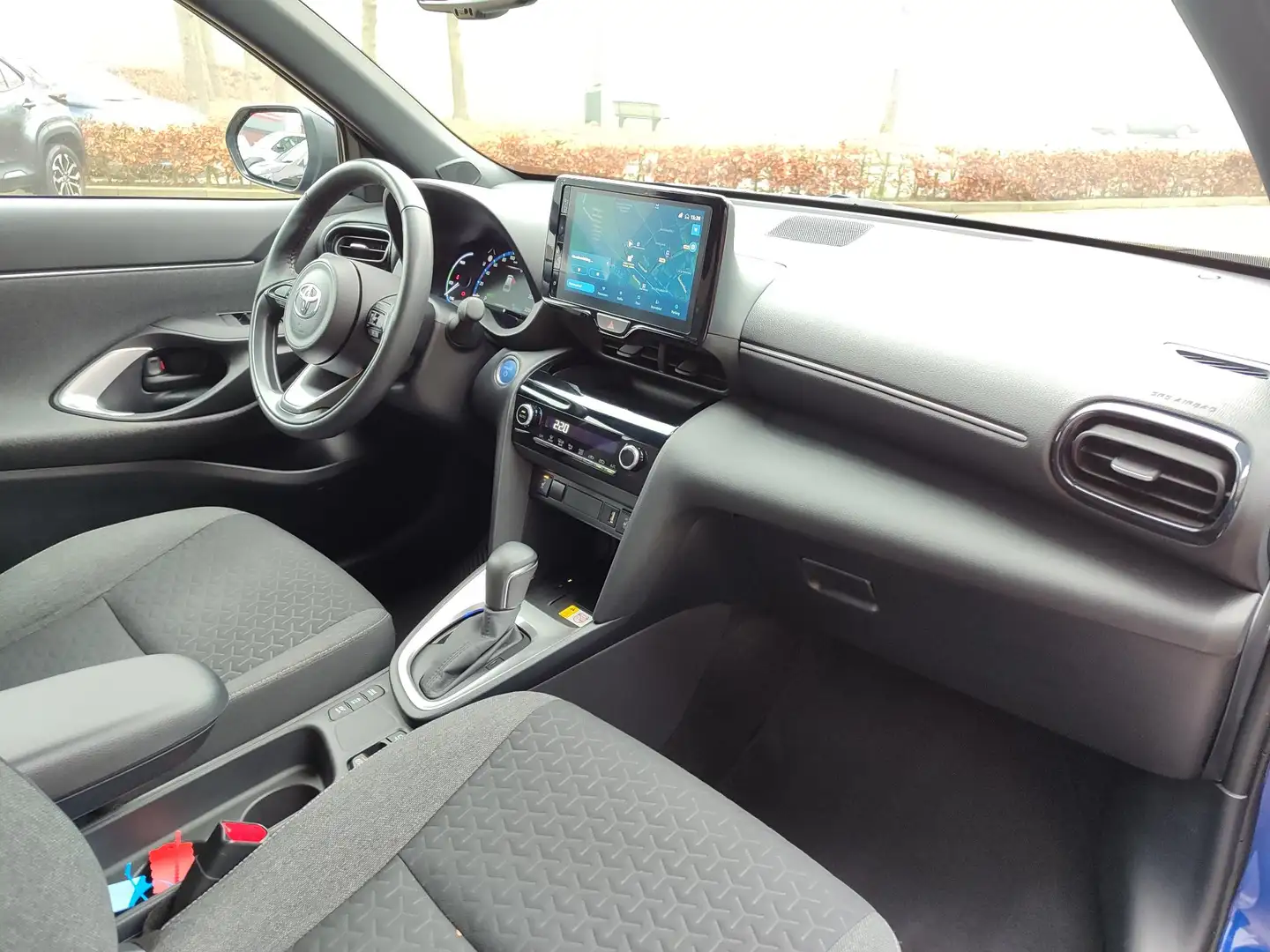 Toyota Yaris Cross 1.5 HYBRID DYNAMIC PLUS BLIND-SPOT STOEL/STUURVERW Blau - 2