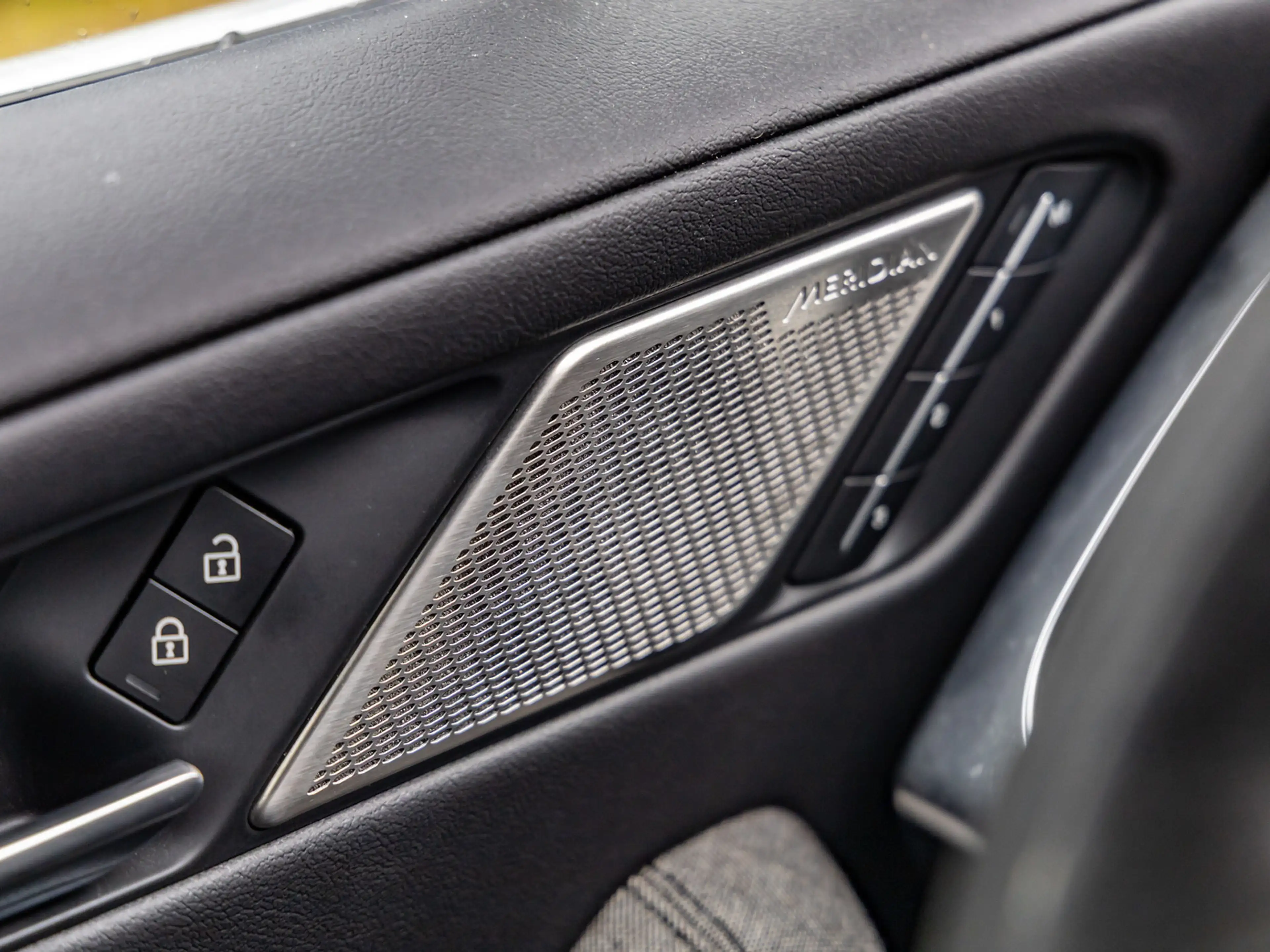 Jaguar I-Pace S EV400 NAVI STANDHEIZUNG SHZ PDC KLIMA — photo 15