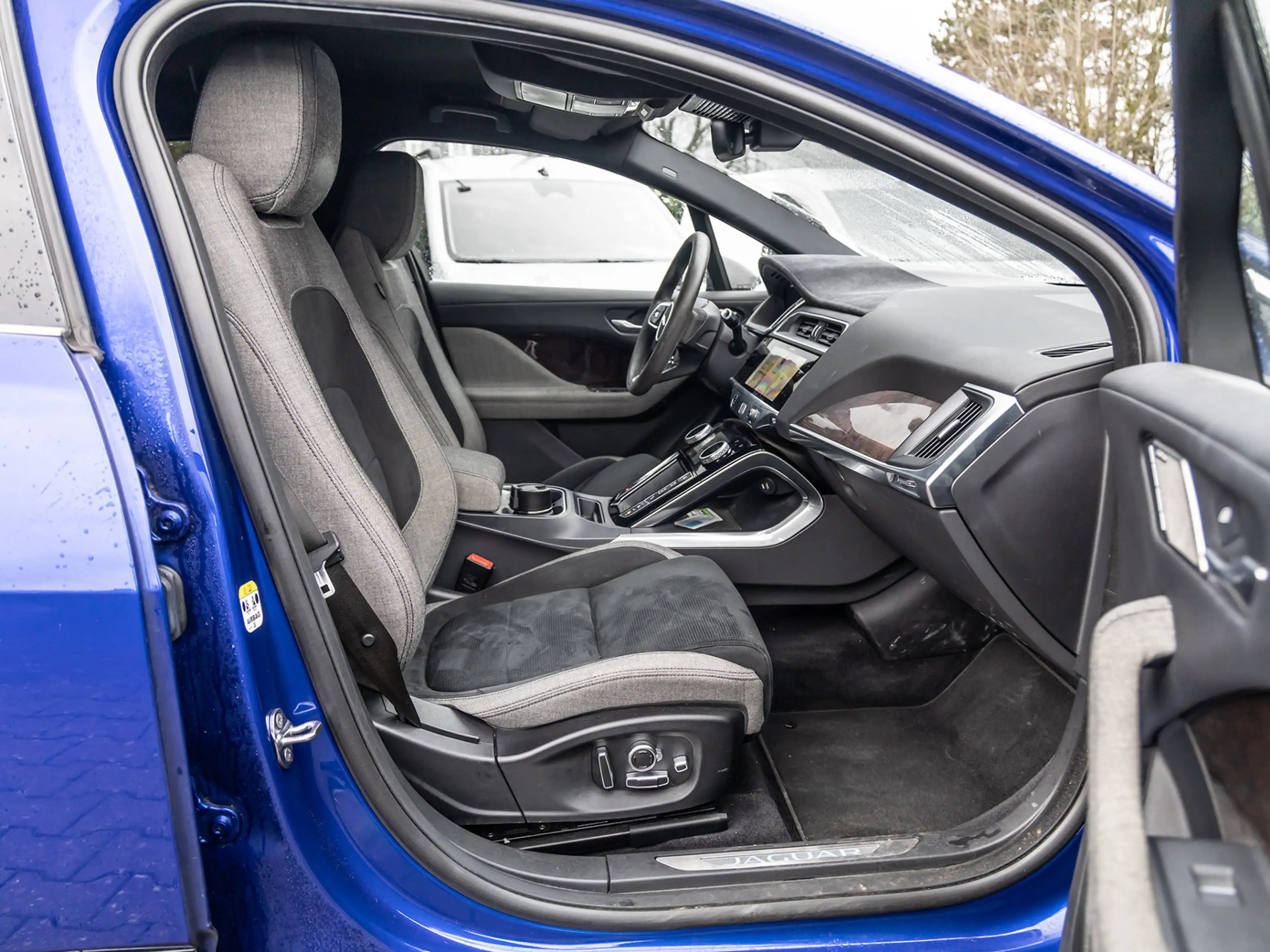 Jaguar I-Pace S EV400 NAVI STANDHEIZUNG SHZ PDC KLIMA — photo 8