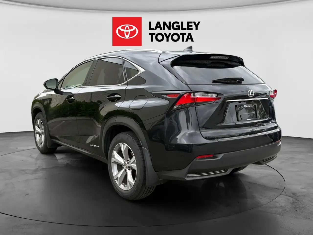 Lexus NX fotografie Lexus NX