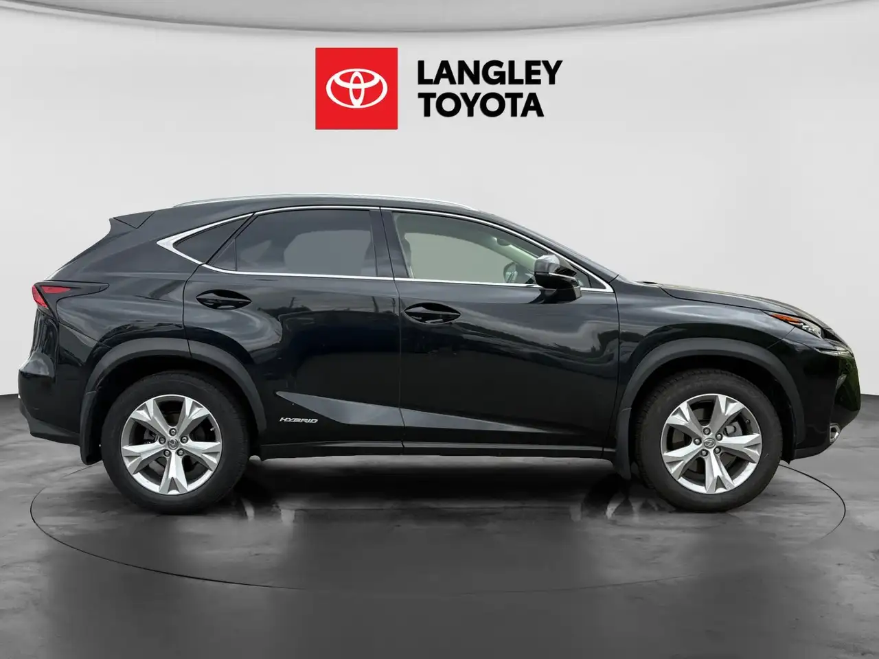 Lexus NX fotografie Lexus NX