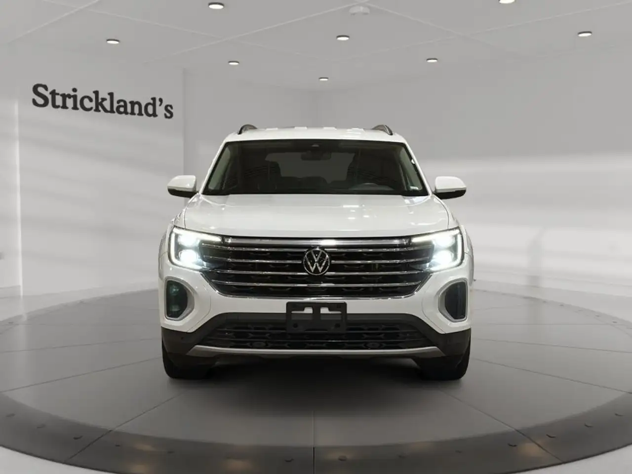 Volkswagen Atlas снимка Volkswagen Atlas