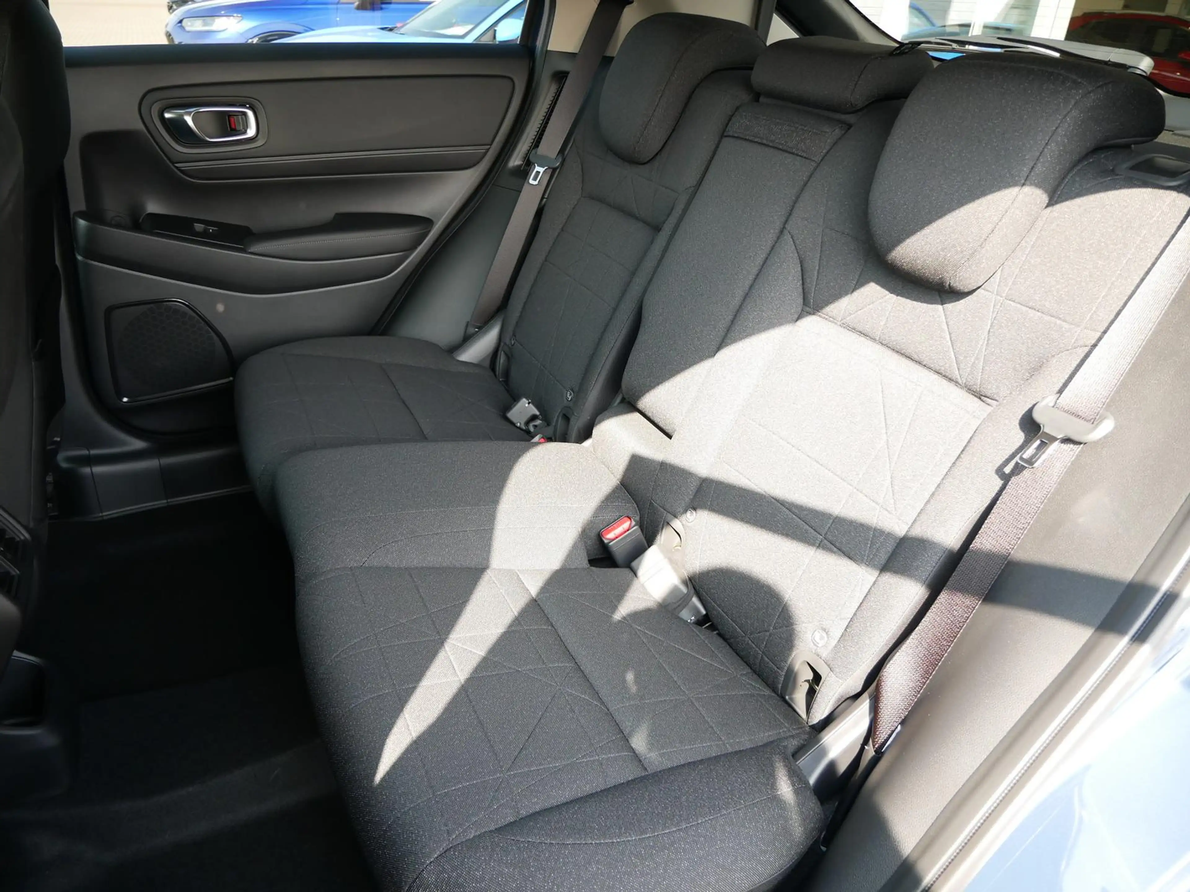 Honda HR-V Honda HR-V 1.5 HYBRID ELEGANCE NAVI+LED+ACC+KAM — photo 11