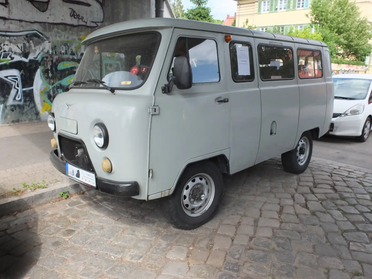 UAZ 2206 Grau - 1