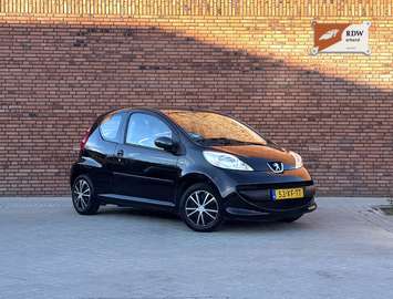 1.0-12V XS, New Apk, Carplay, Elektr. Pakket