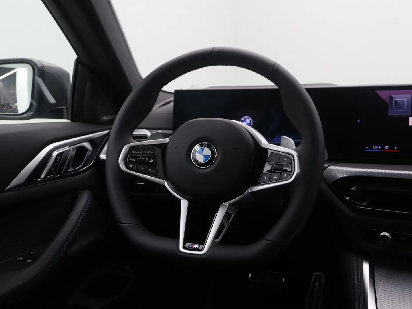 BMW 420 4 Serie Coupé 420i M Performance Grijs - 2